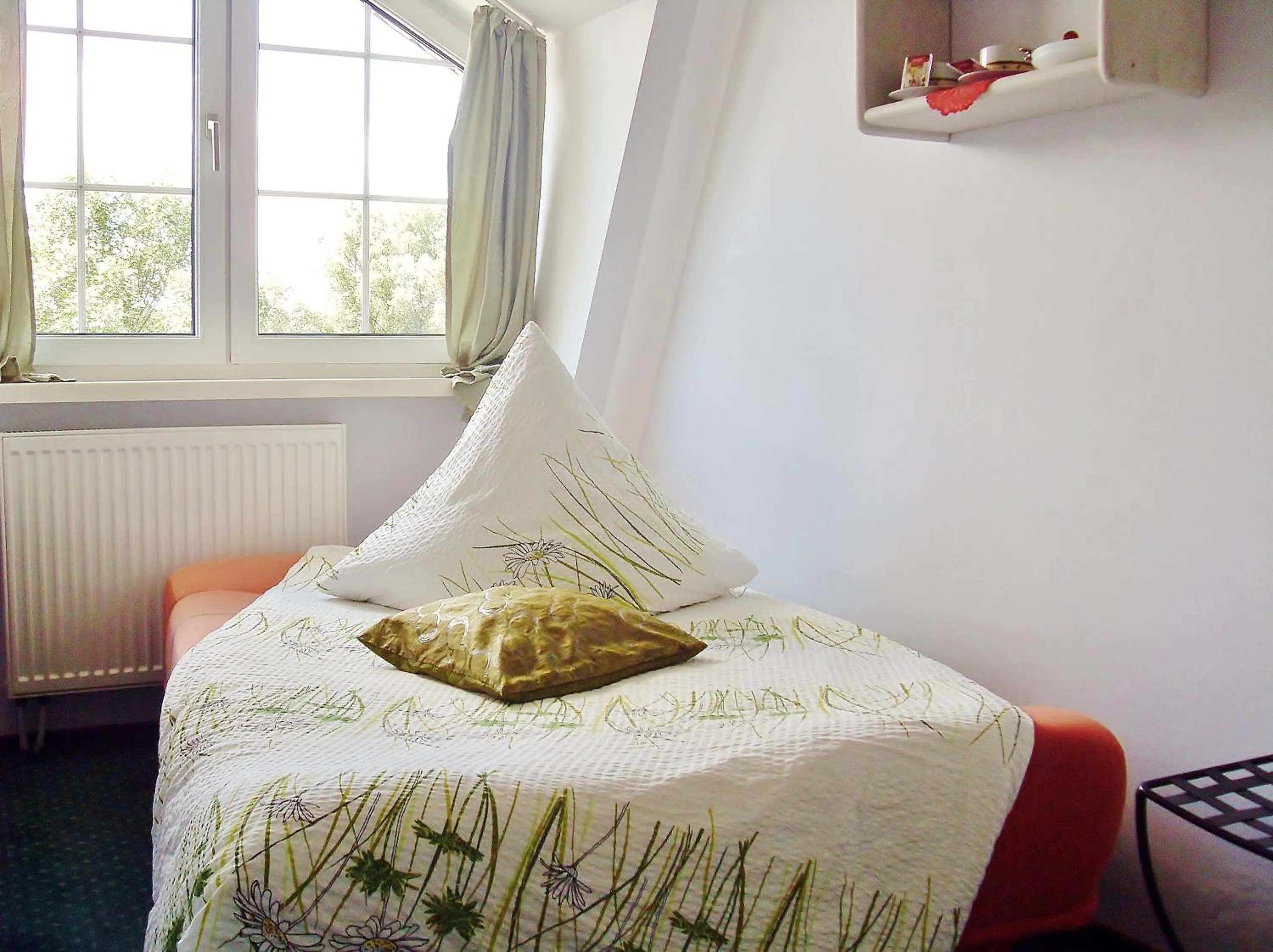 Bed in Willa Cyklada, grill, śniadania, jezioro,przystań,tawerna-200m, park linowy-400m, centrum,aquapark-900m