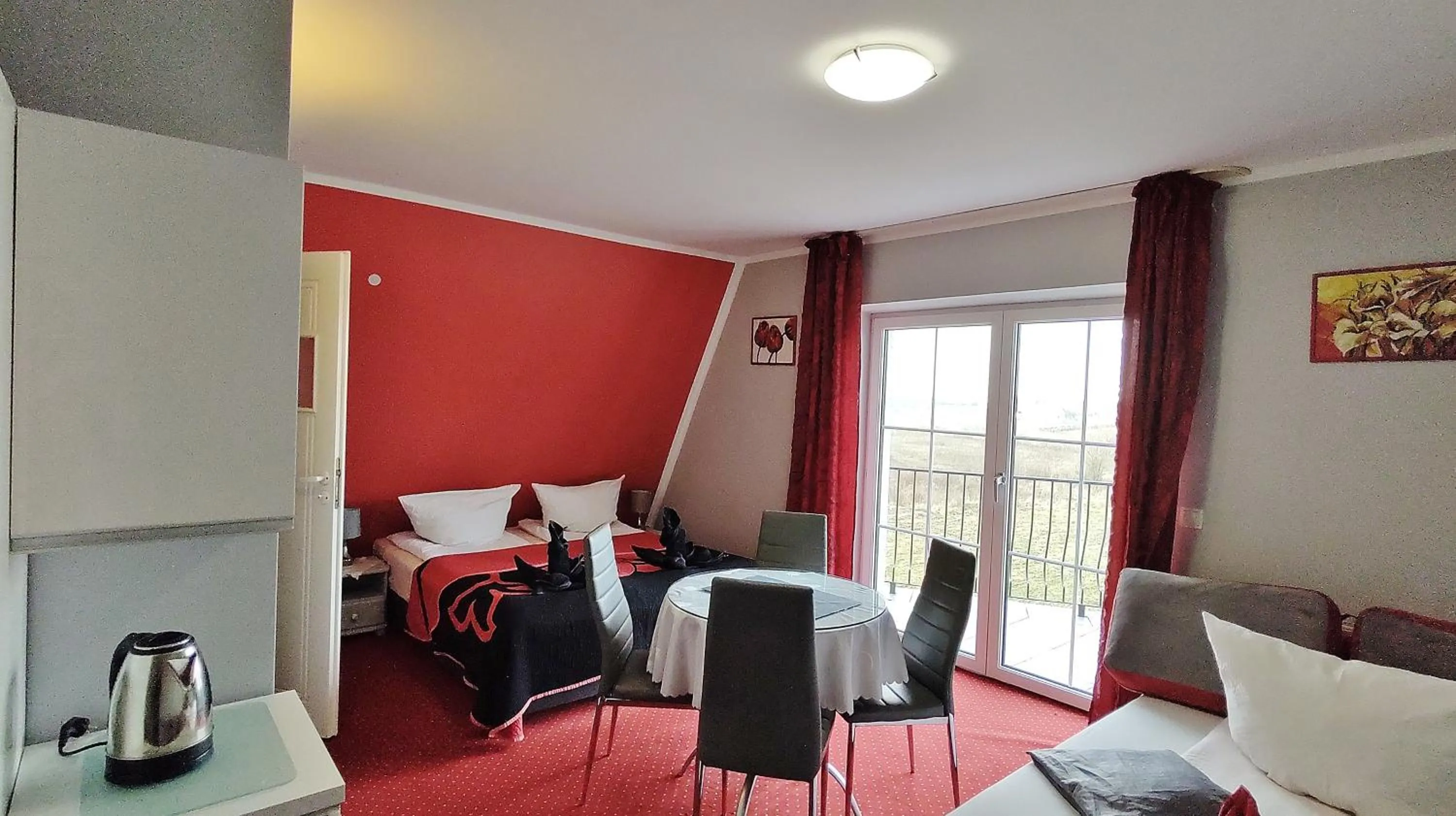 Photo of the whole room in Willa Cyklada, grill, śniadania, jezioro,przystań,tawerna-200m, park linowy-400m, centrum,aquapark-900m