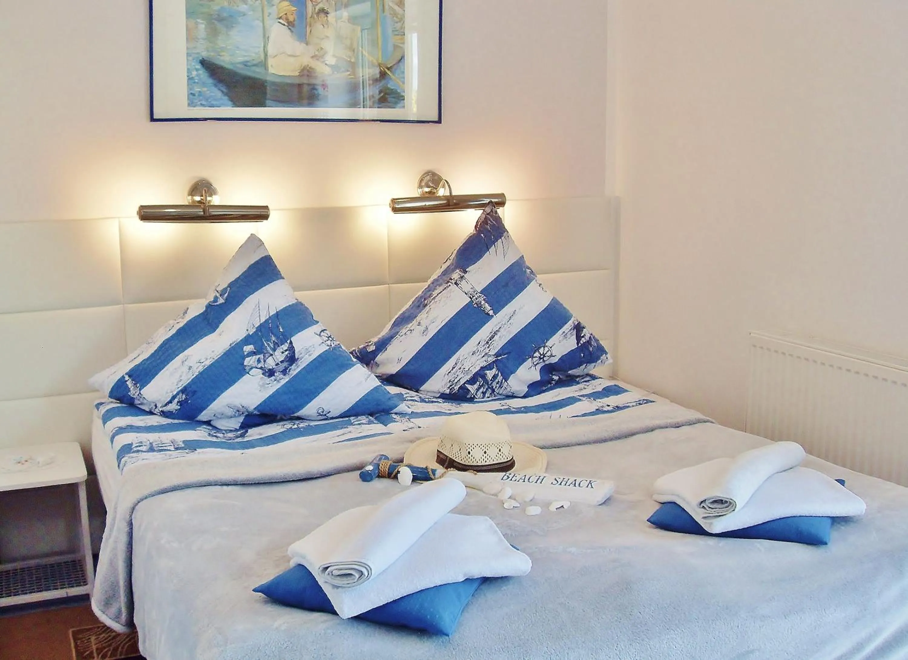 Bed in Willa Cyklada, grill, śniadania, jezioro,przystań,tawerna-200m, park linowy-400m, centrum,aquapark-900m