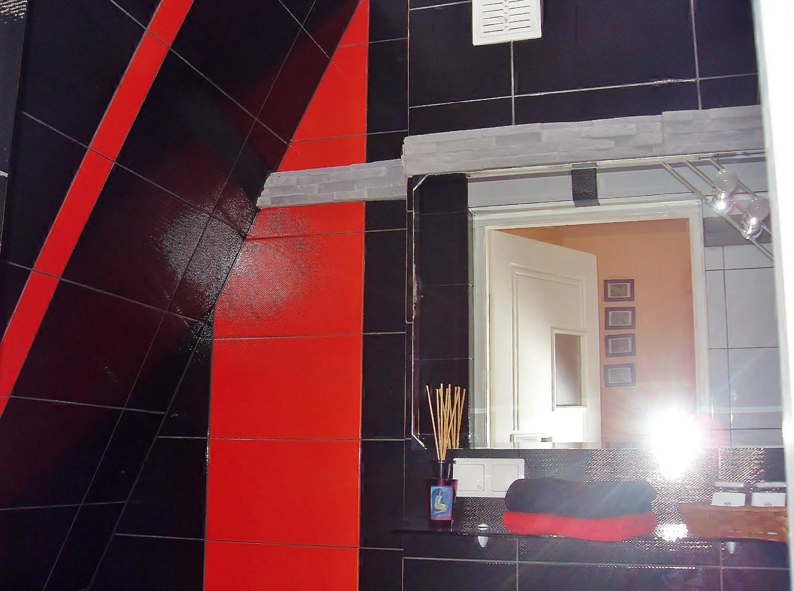 Bathroom in Willa Cyklada, grill, śniadania, jezioro,przystań,tawerna-200m, park linowy-400m, centrum,aquapark-900m