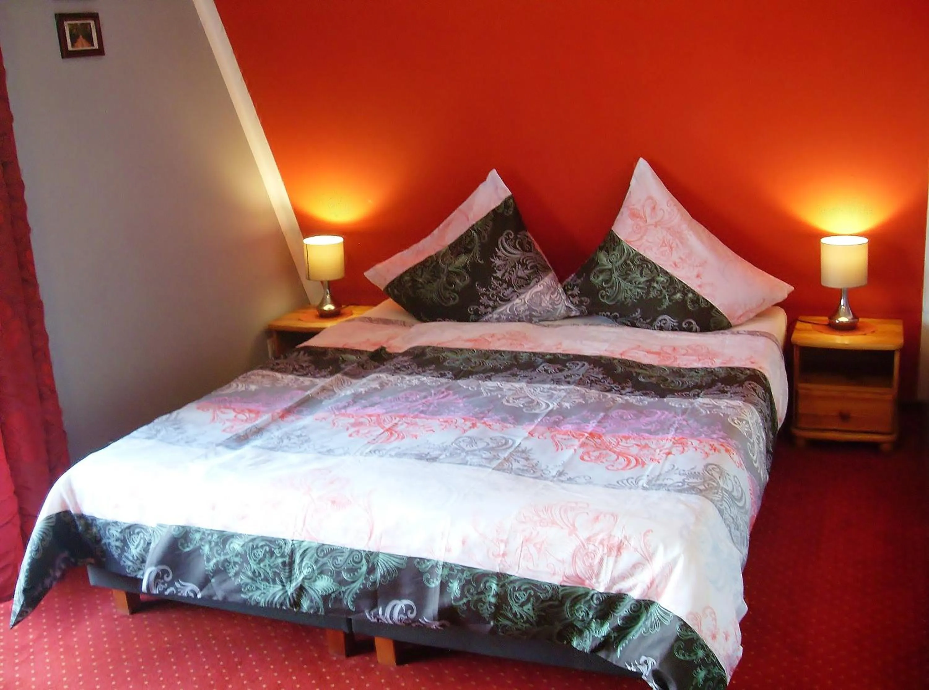 Bed in Willa Cyklada, grill, śniadania, jezioro,przystań,tawerna-200m, park linowy-400m, centrum,aquapark-900m