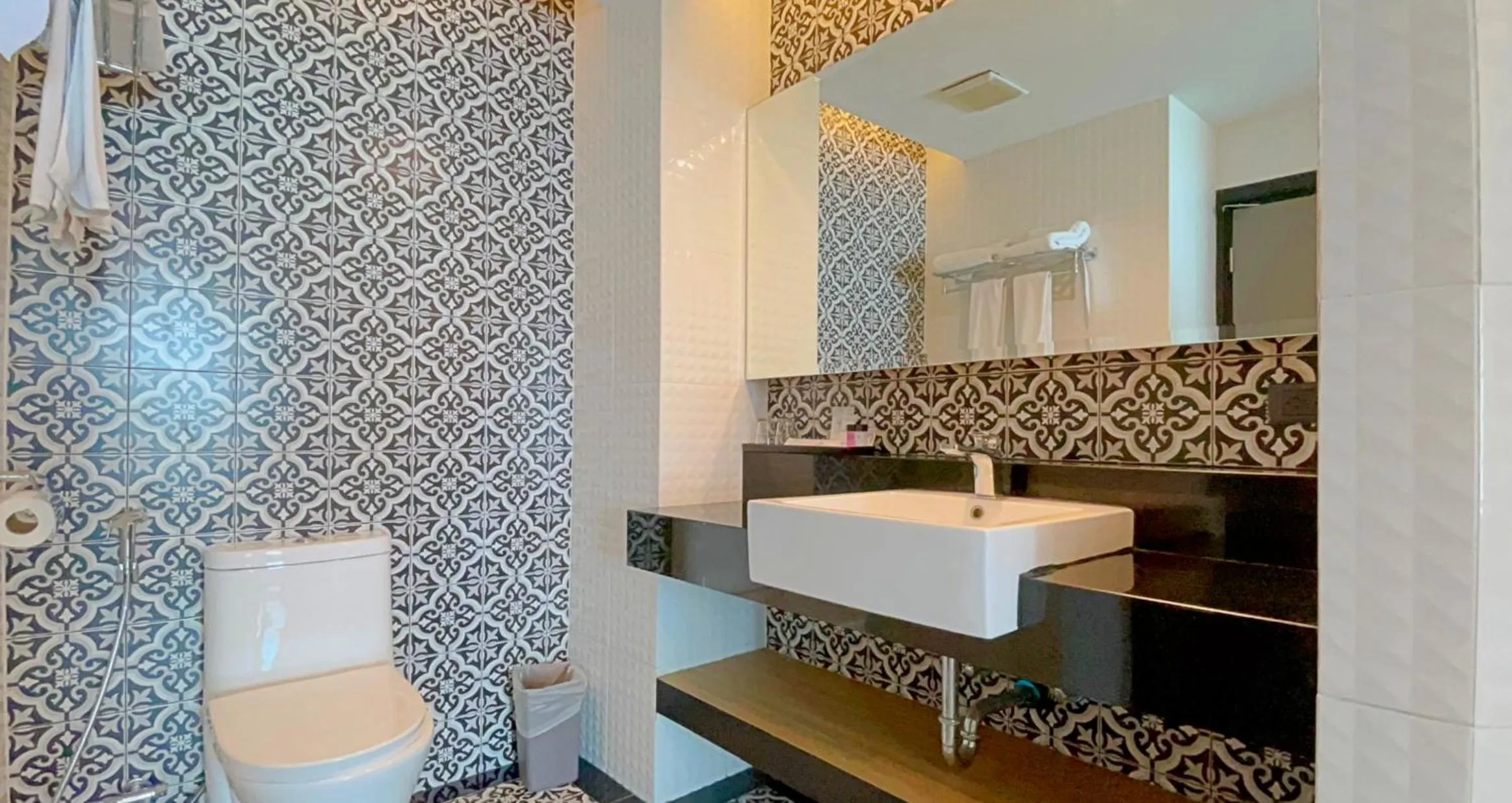 Bathroom in Chezzotel Pattaya