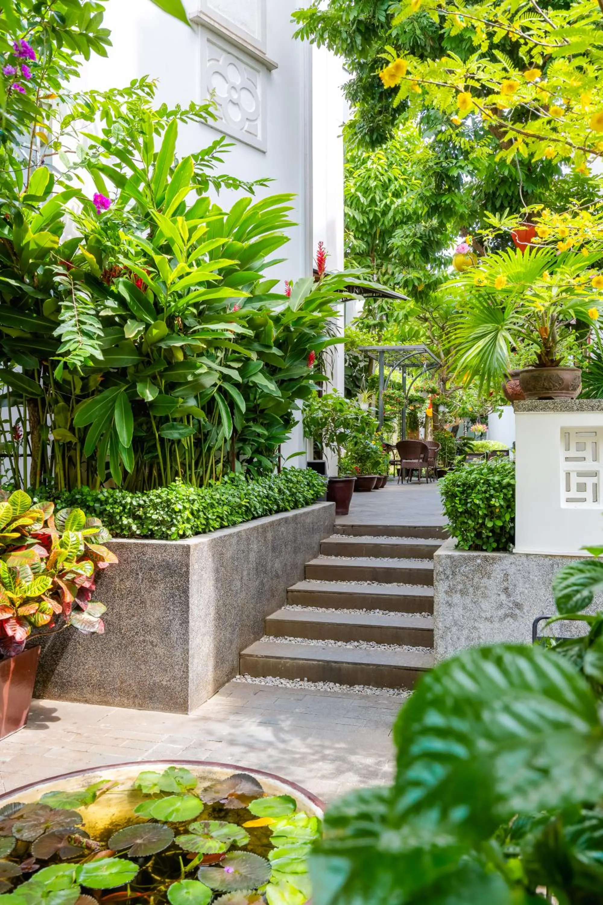 Garden in Laluna Hoi An Riverside Hotel & Spa