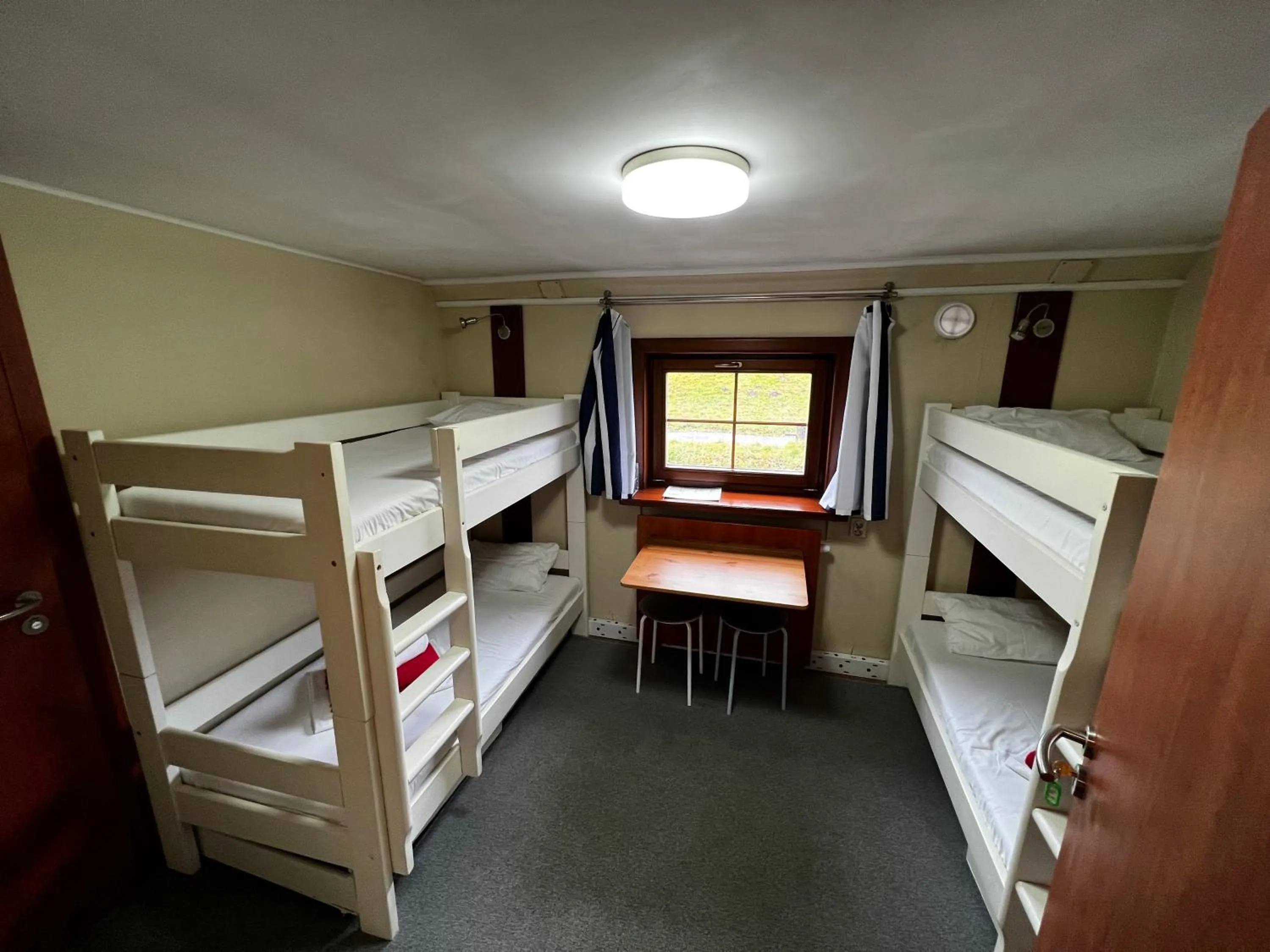 Photo of the whole room, Bed in The Boat - Hostel&Chill