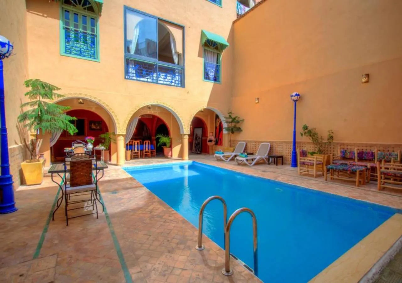 Swimming Pool in Riad la villa bleue & SPA