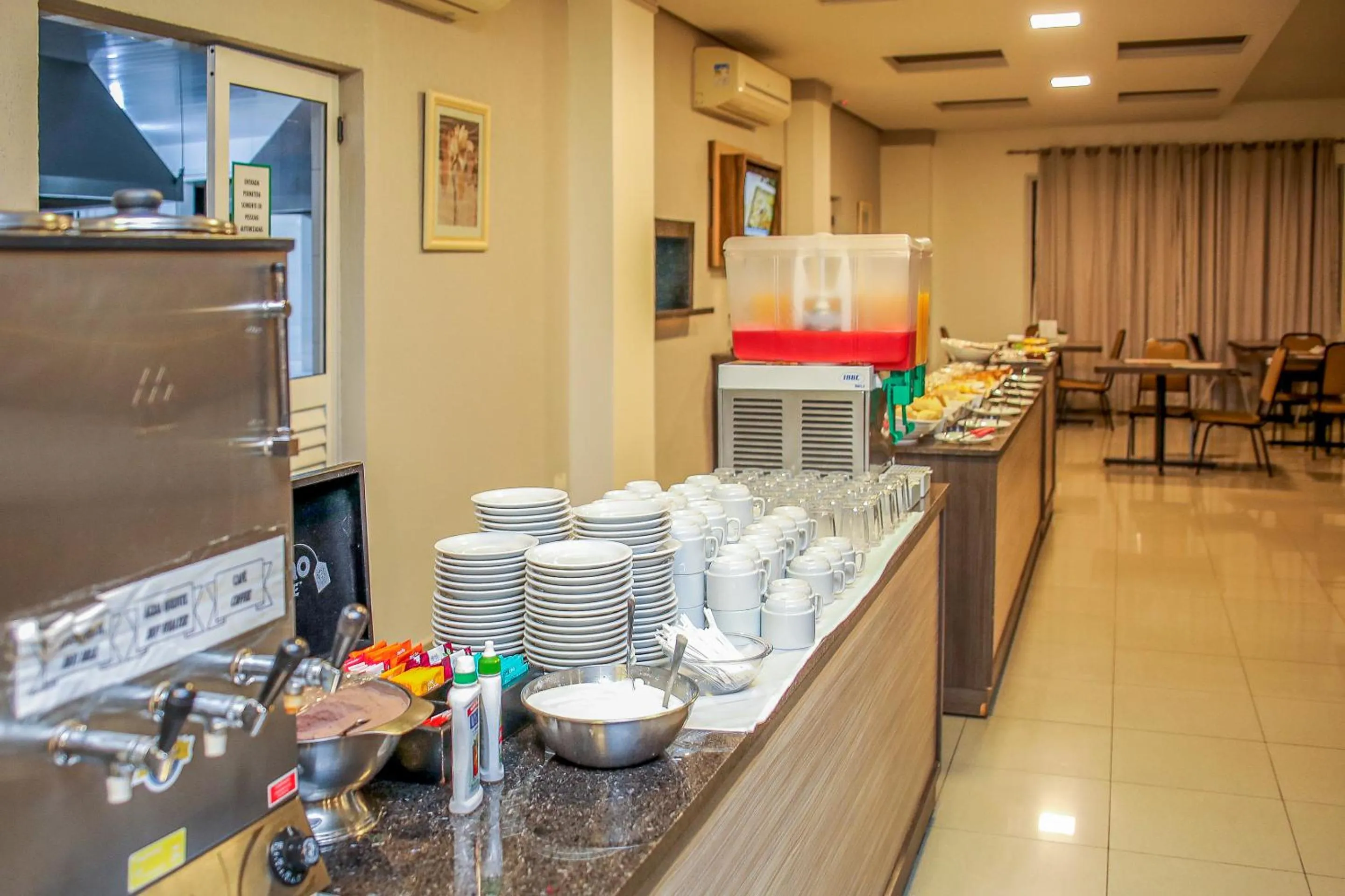 Buffet breakfast in Rede Andrade Vivaldi
