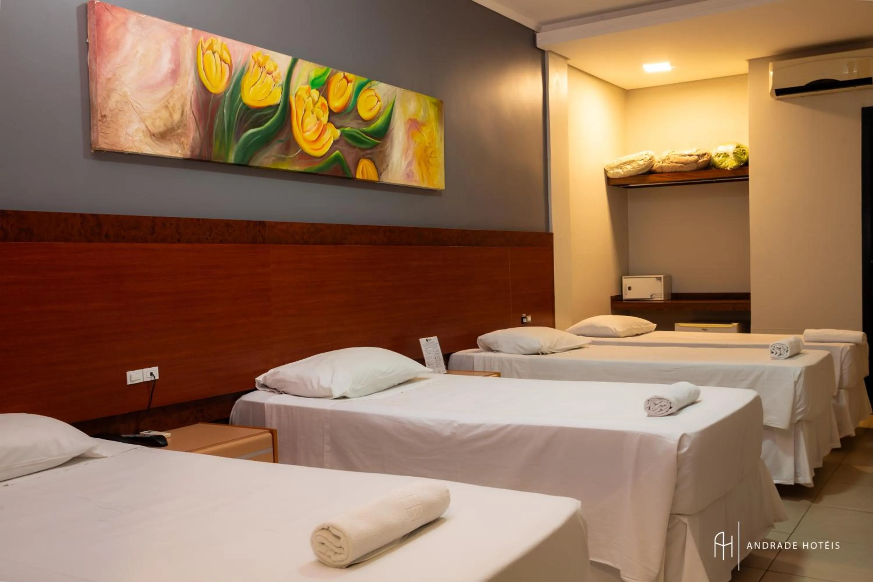 Bedroom, Bed in Rede Andrade Vivaldi