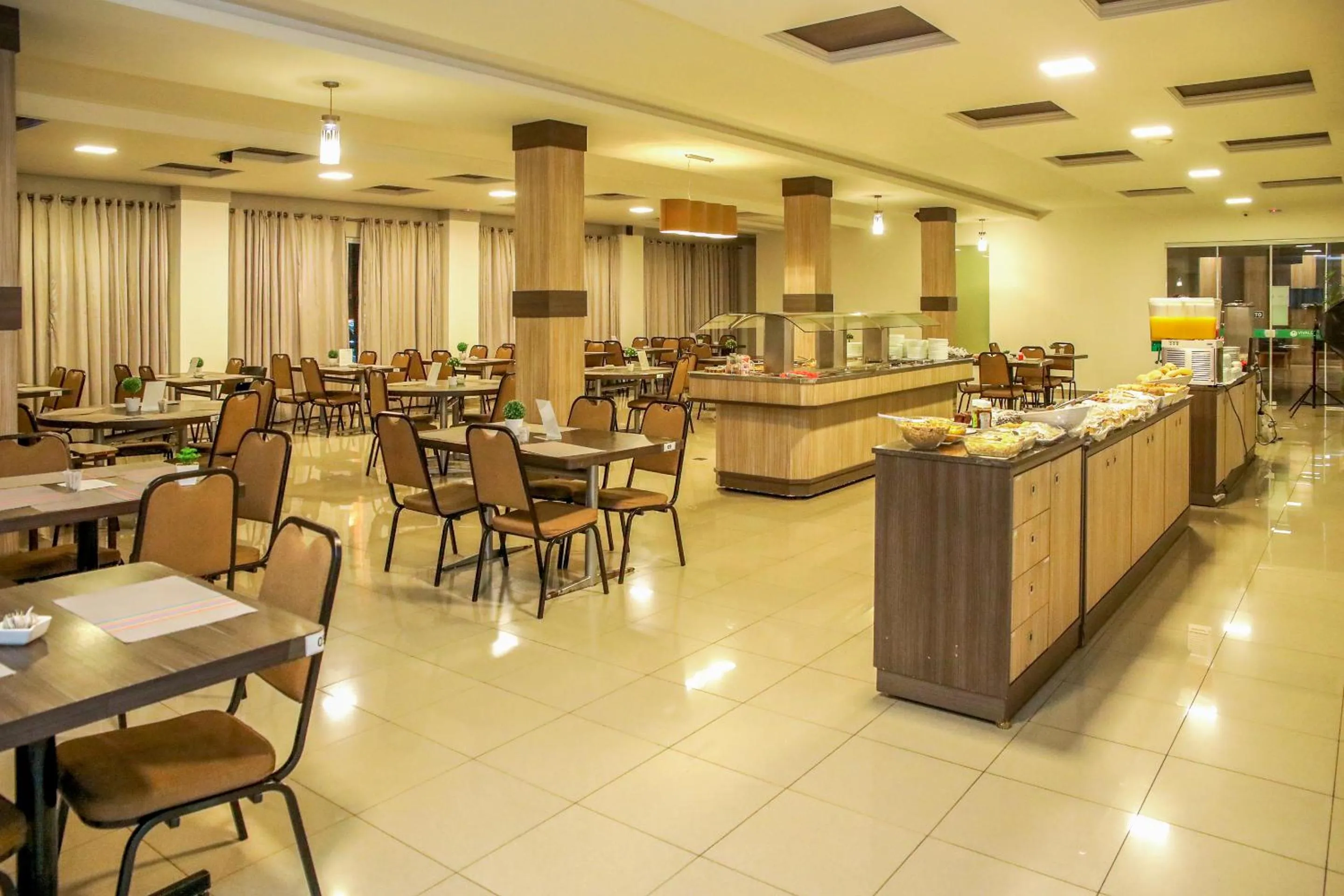 Restaurant/places to eat in Rede Andrade Vivaldi