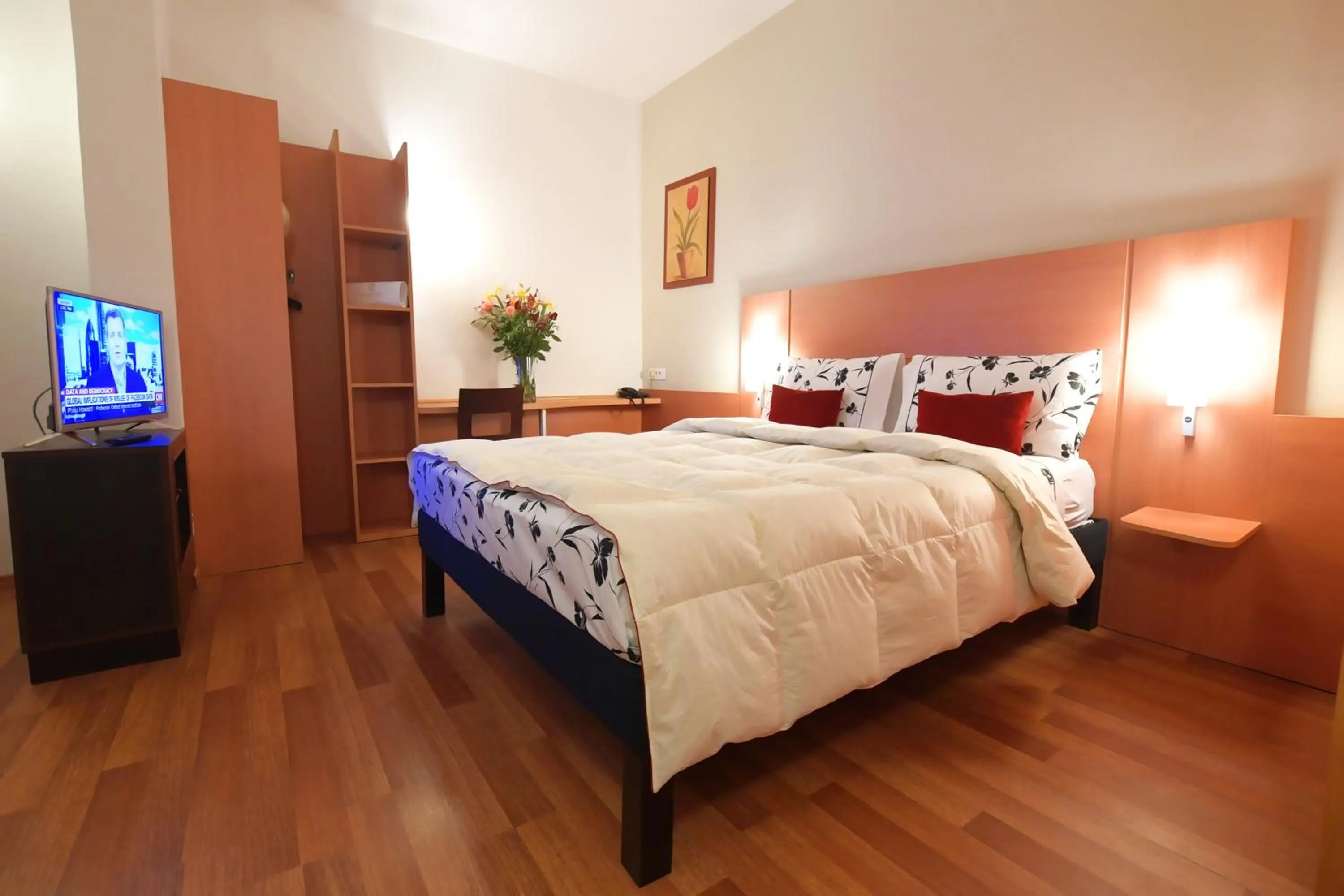 Bedroom, Bed in Senator Hotel Tanger