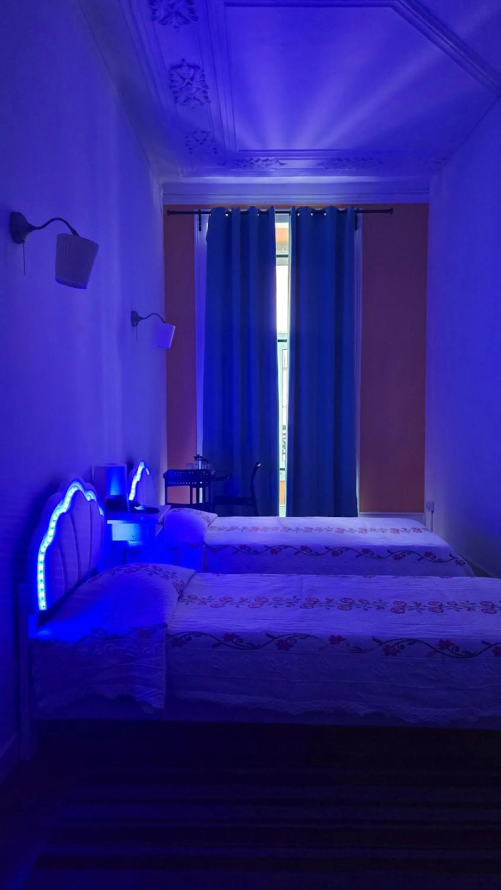 Twin Room with Bathroom in Cenário Catita Hostel