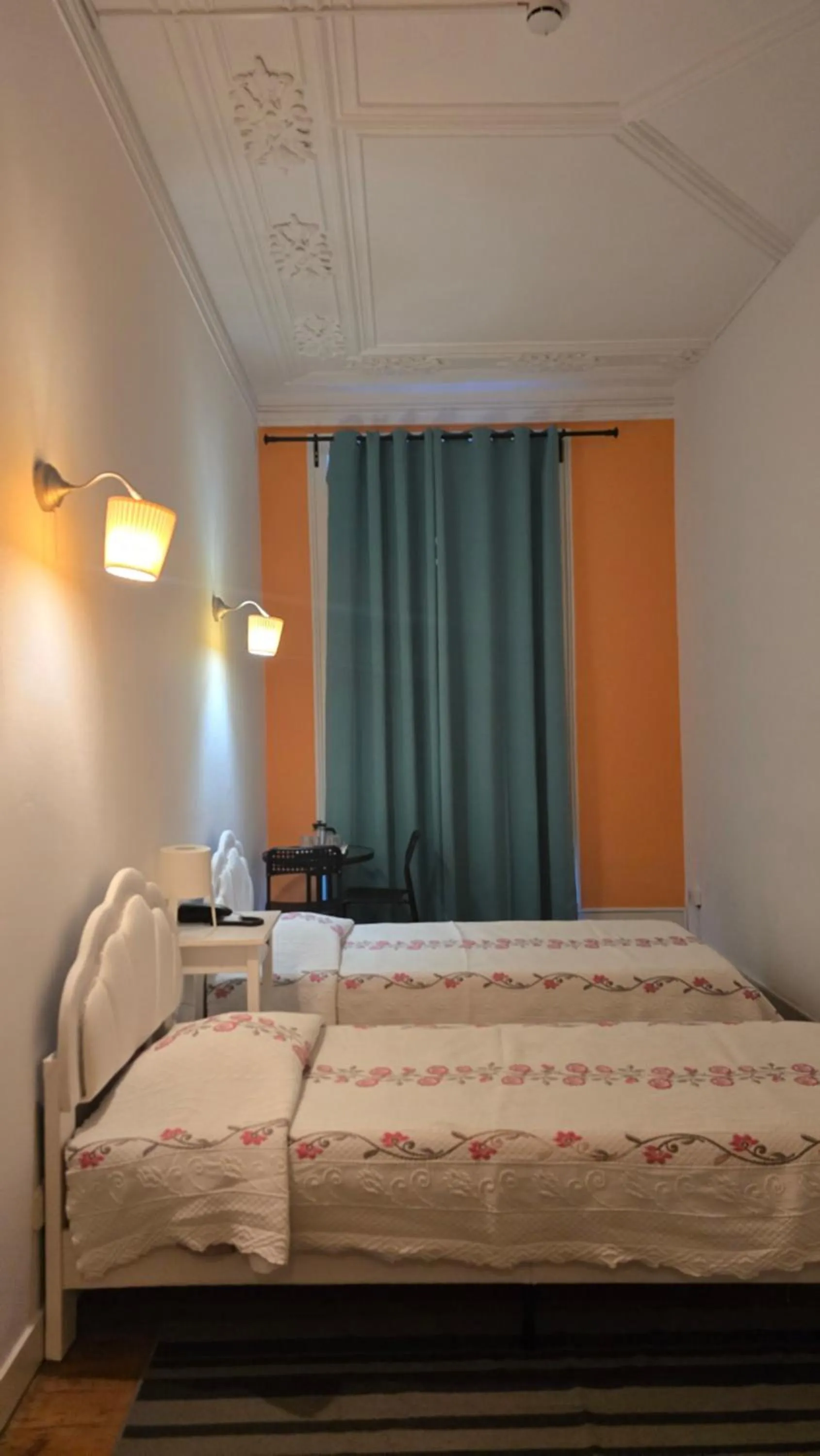 Twin Room with Bathroom in Cenário Catita Hostel