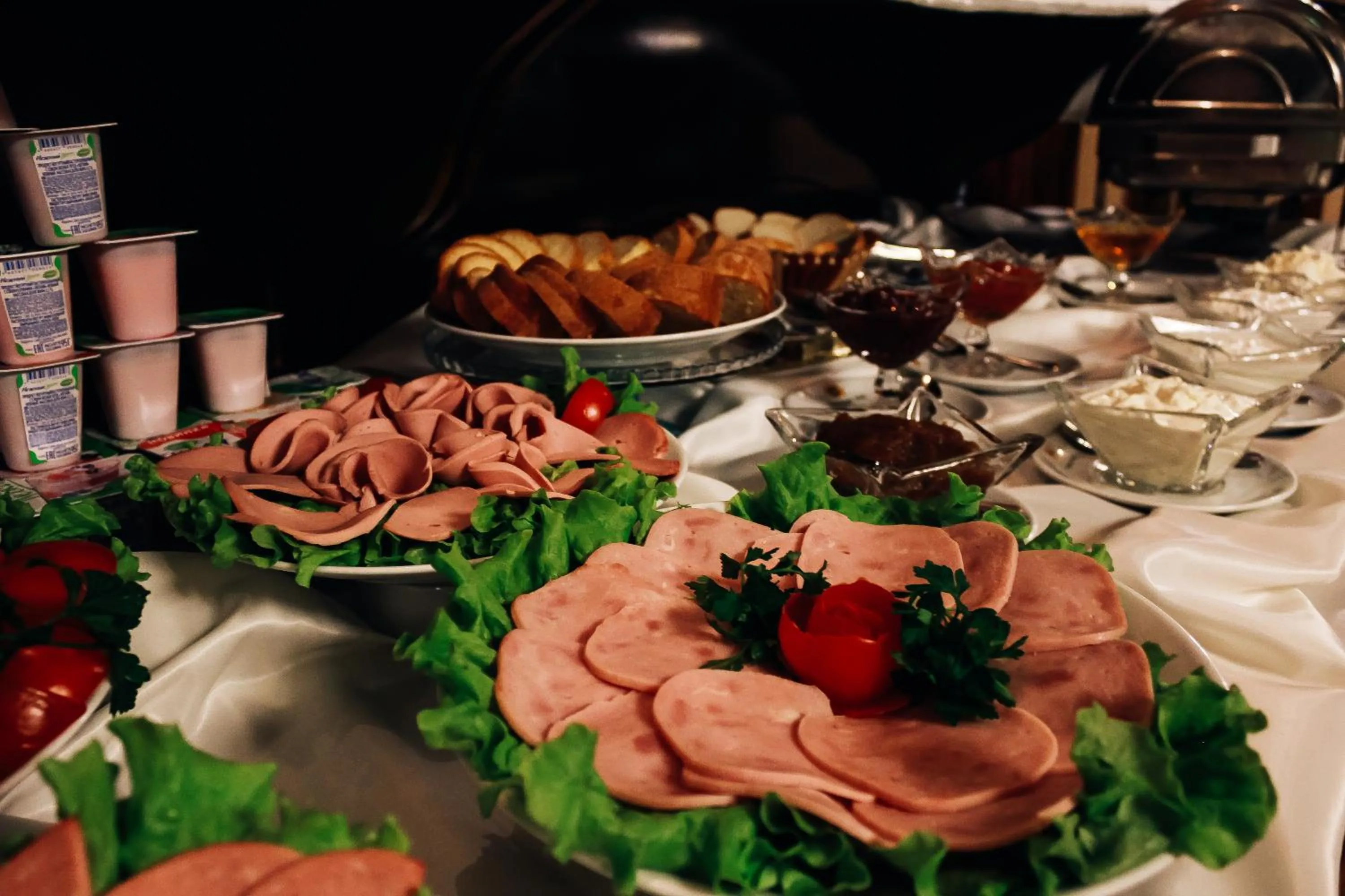 Food and drinks in Ganjali Plaza Hotel