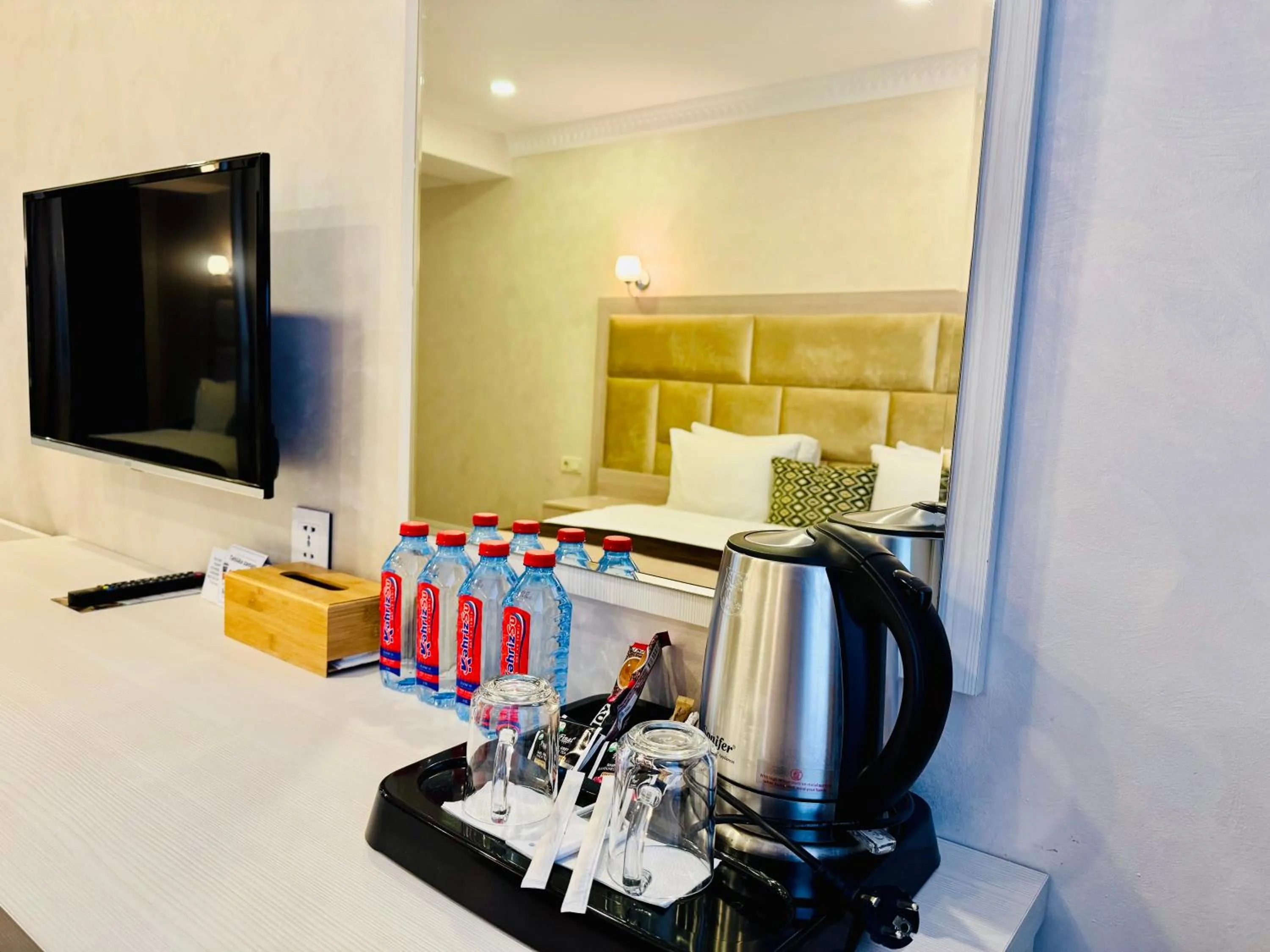 Dining area in Ganjali Plaza Hotel