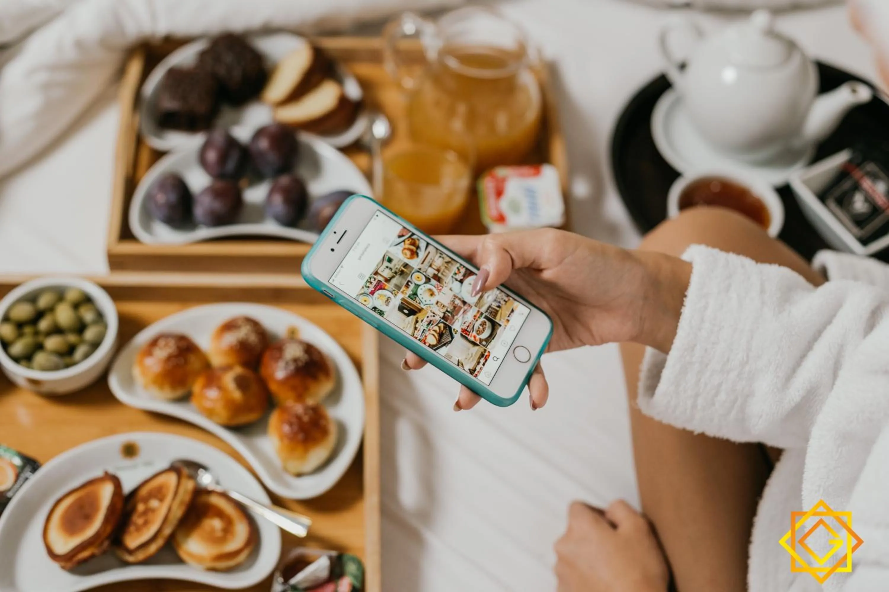 Food in Ganjali Plaza Hotel