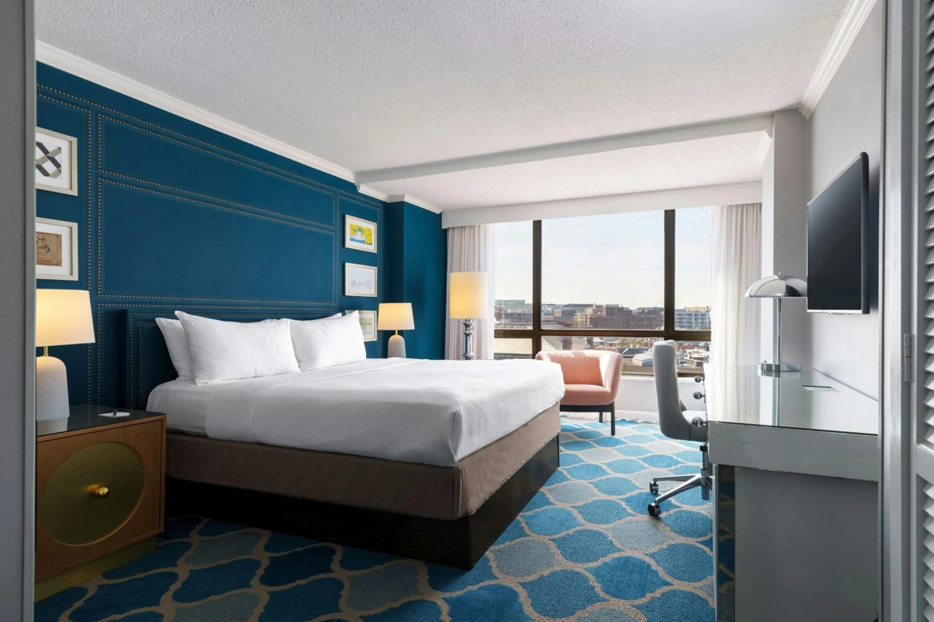 Photo of the whole room, Bed in The Ven at Embassy Row, Washington, D.C., a Tribute Portfolio Hotel