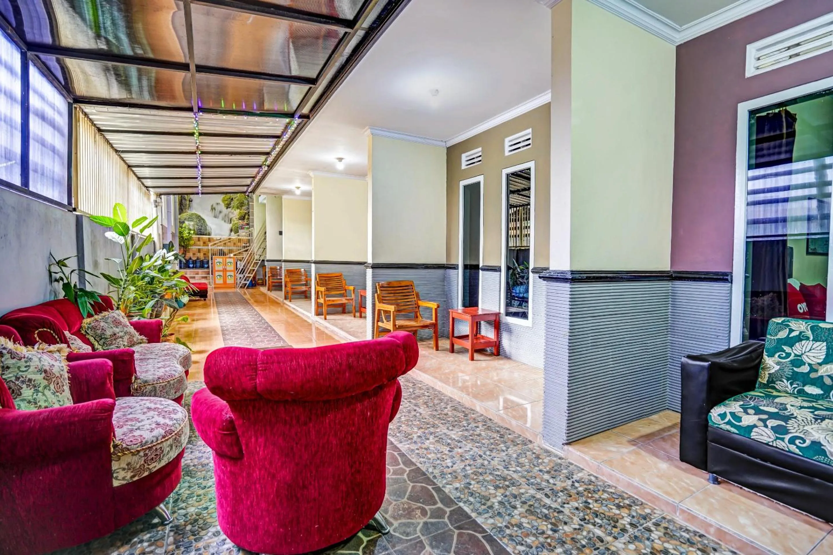 Seating area in Hotel O Lancar Homestay Syariah