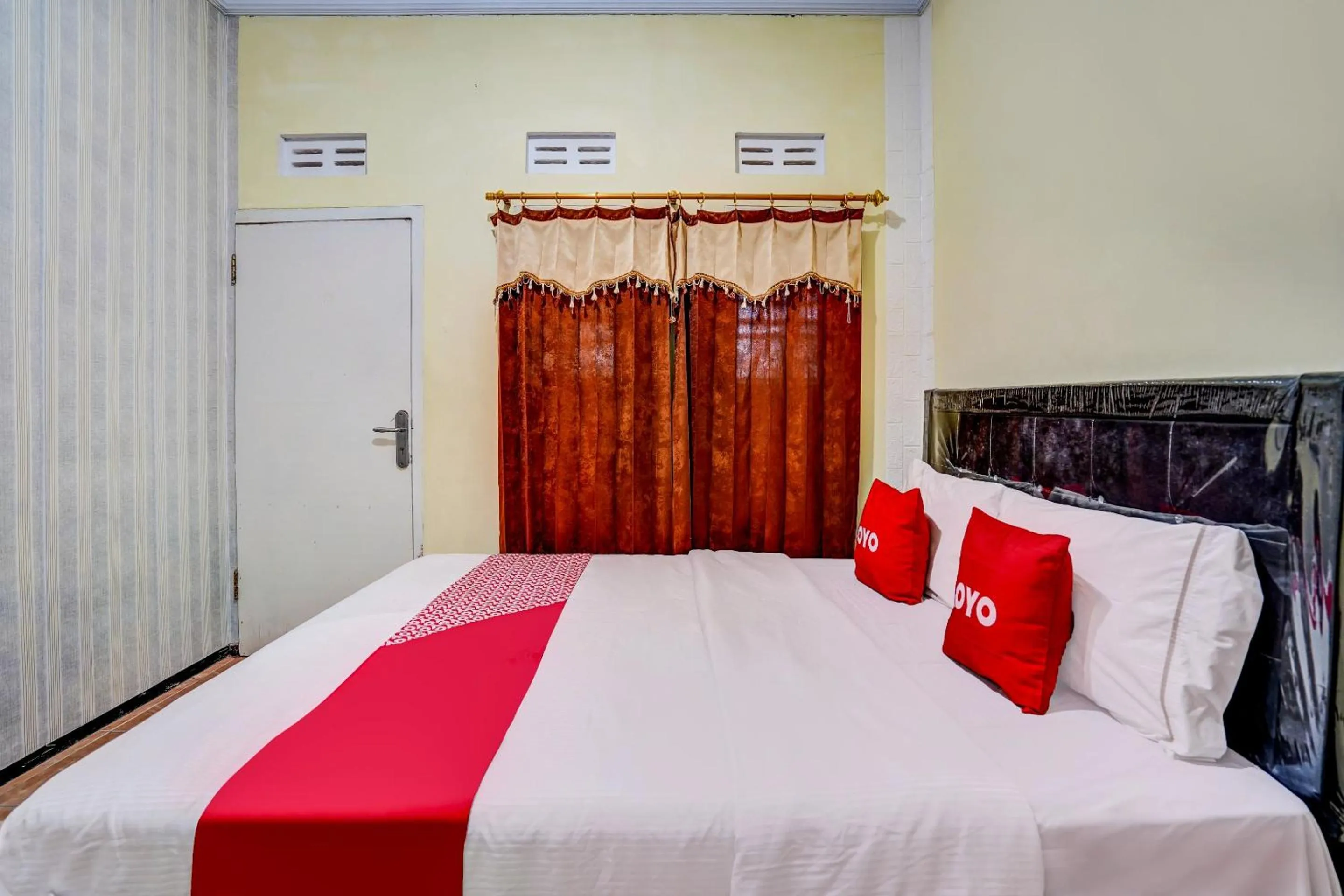 Bedroom in Hotel O Lancar Homestay Syariah
