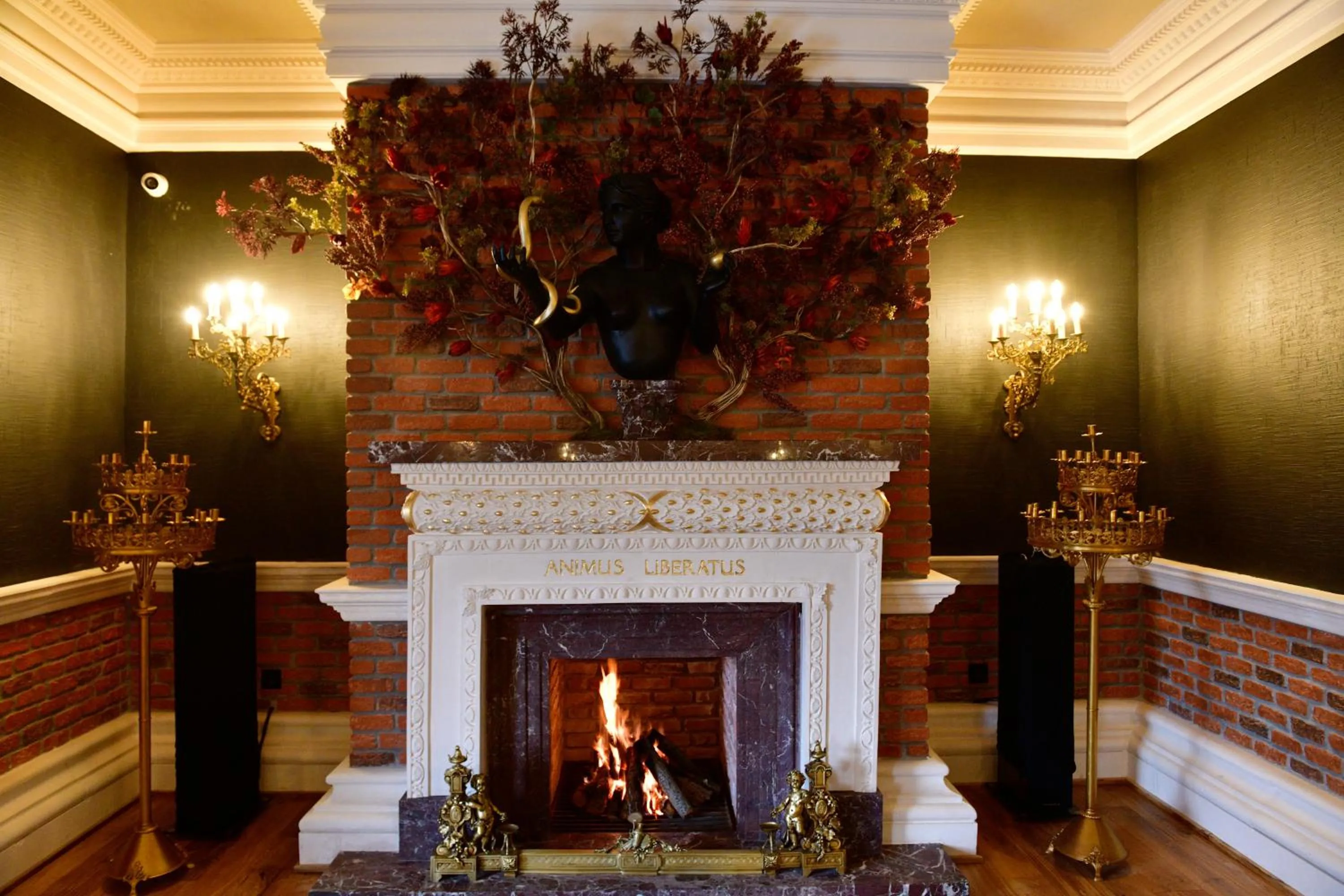 Lobby or reception in Sacred Mansion