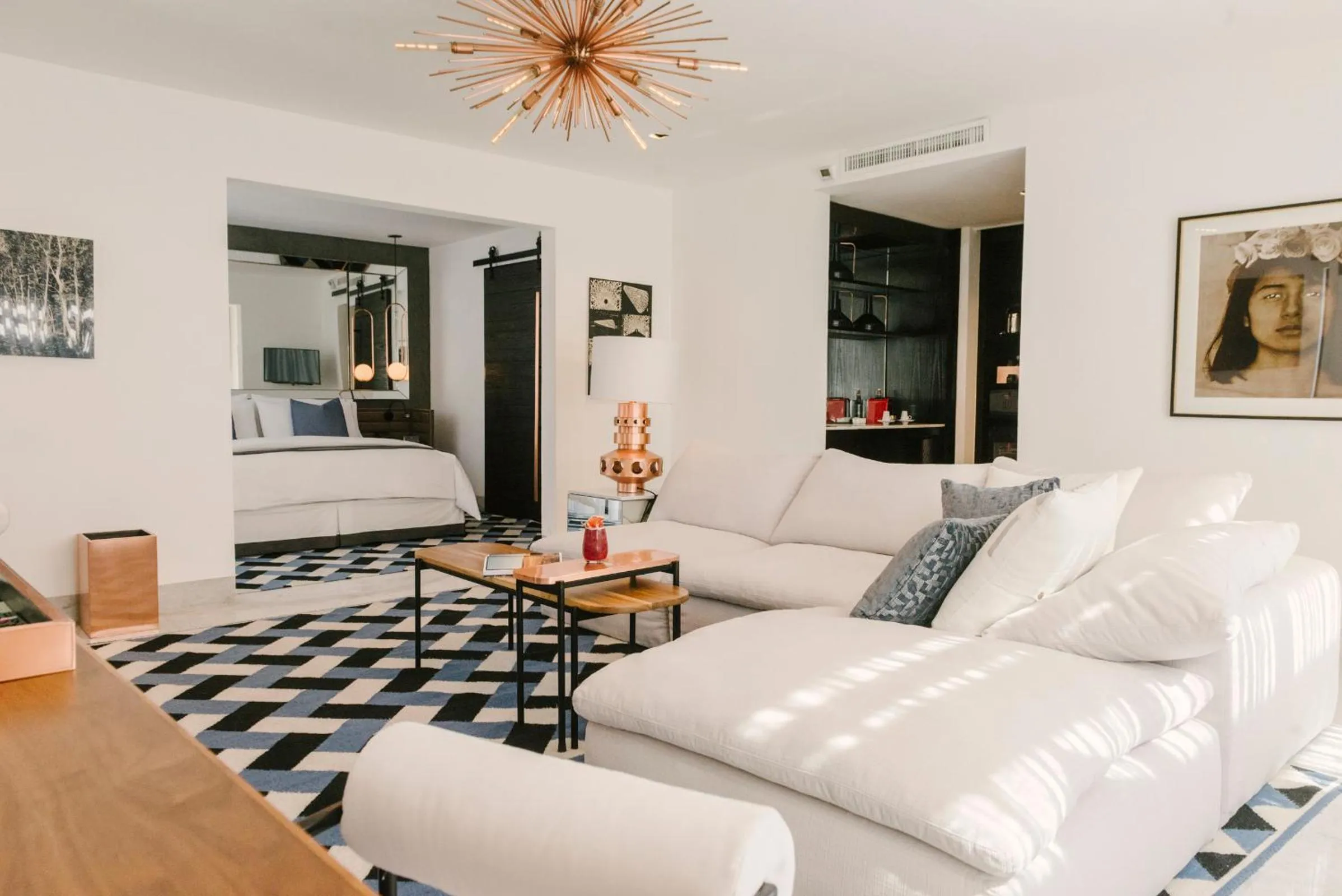 TV and multimedia in Hotel Matilda, a Member of Design Hotels