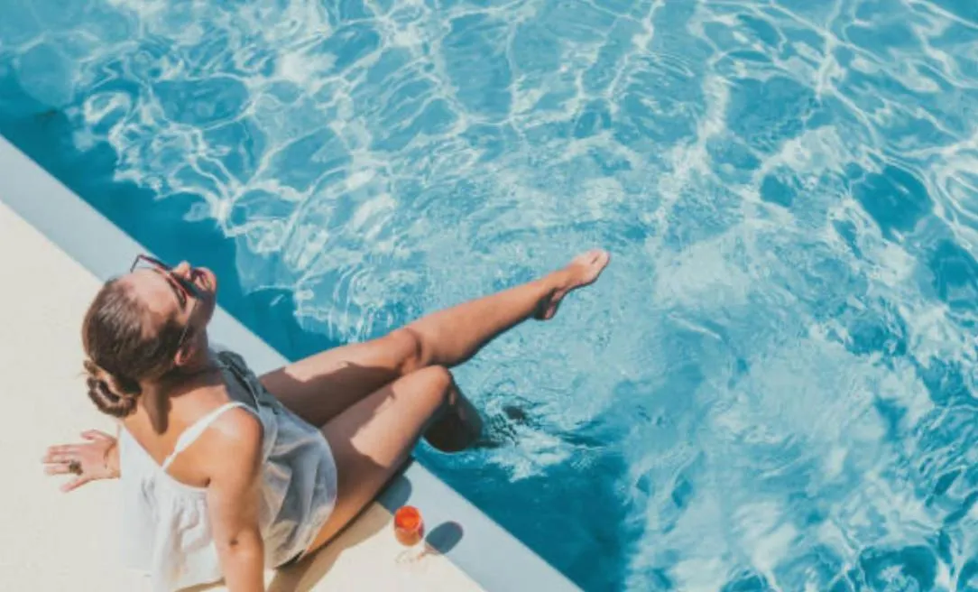 Pool view in Hotel Charlee Villas Beach Hotel Oceanblock