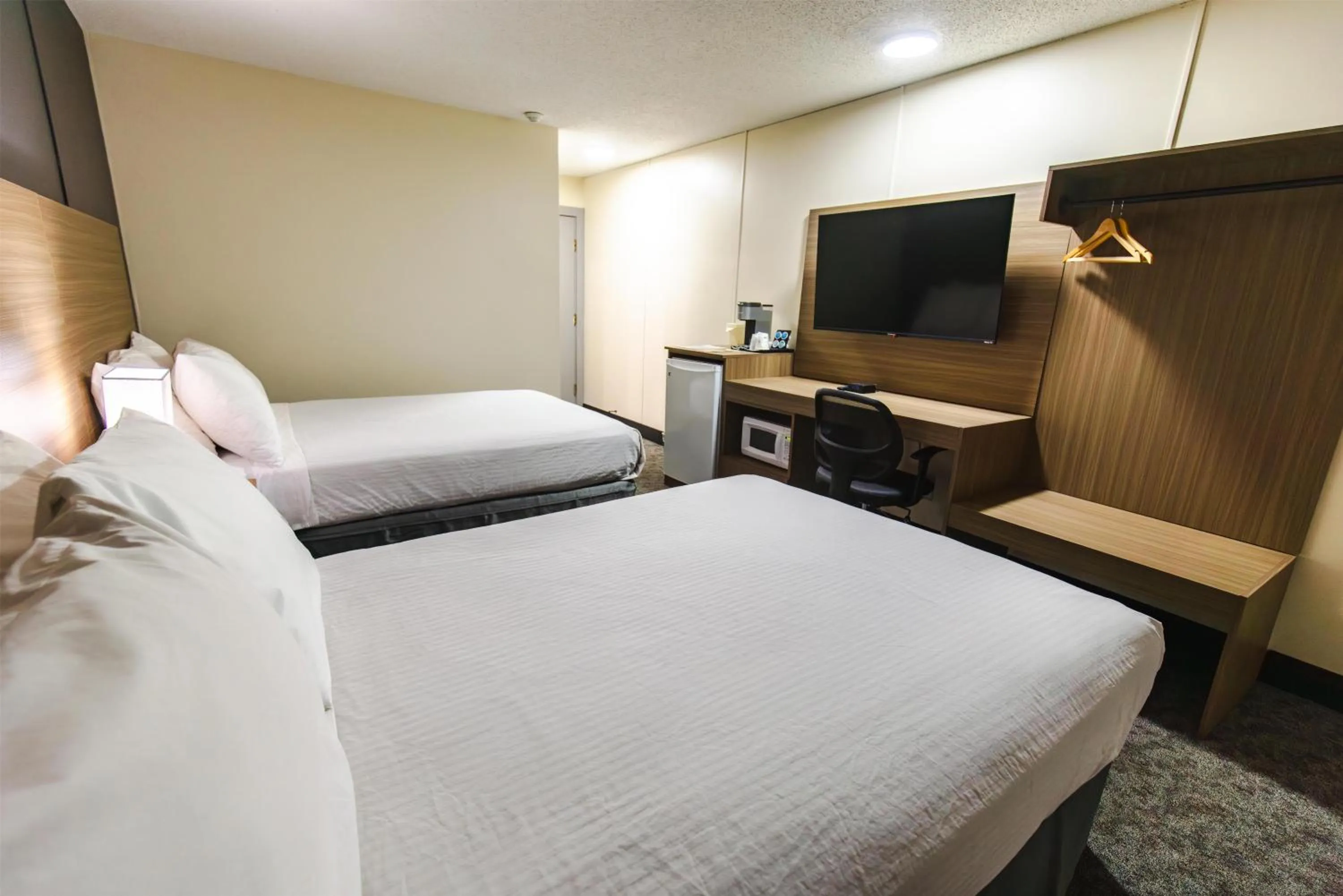Bedroom, Bed in SureStay by Best Western Smithers