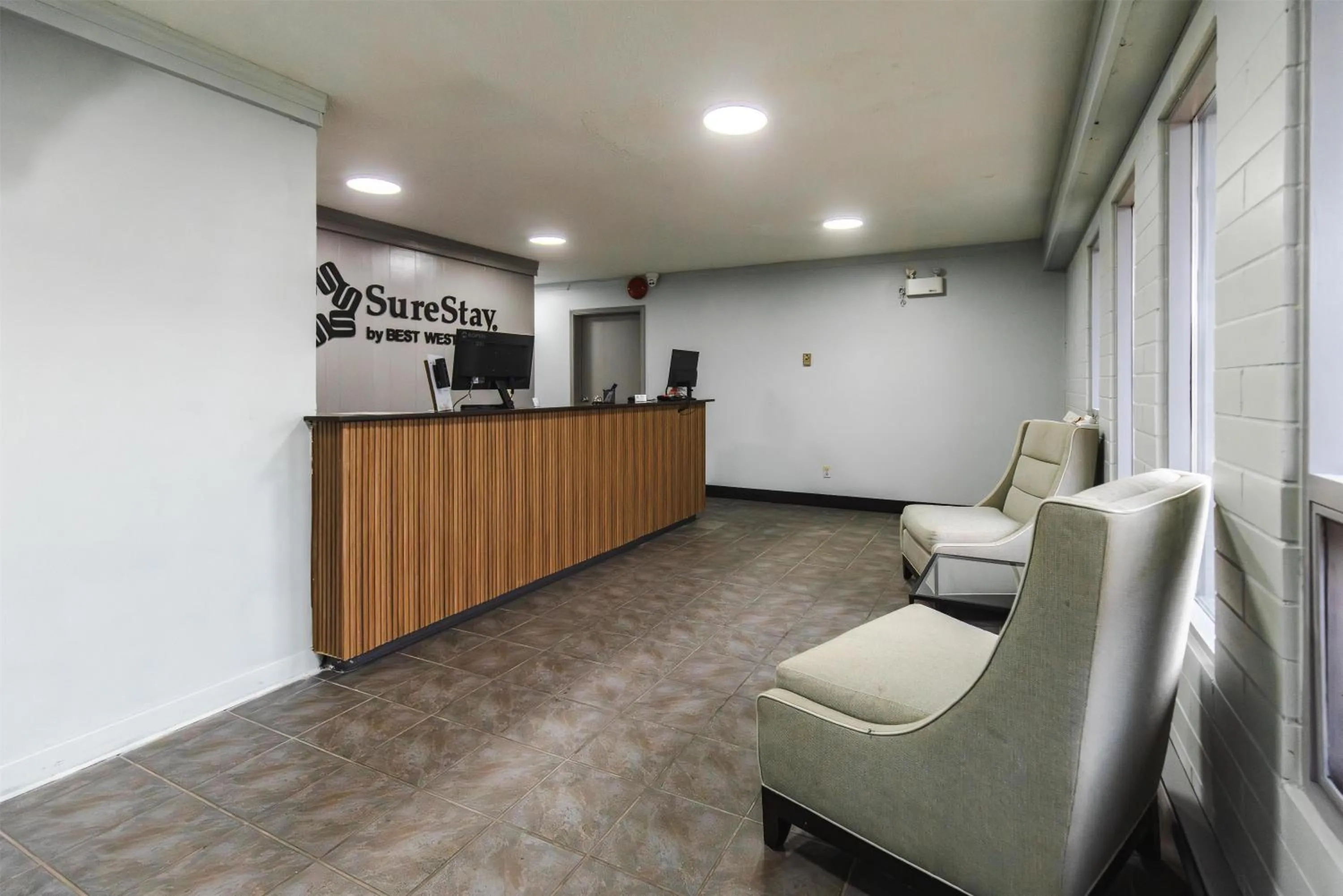 Lobby or reception in SureStay by Best Western Smithers