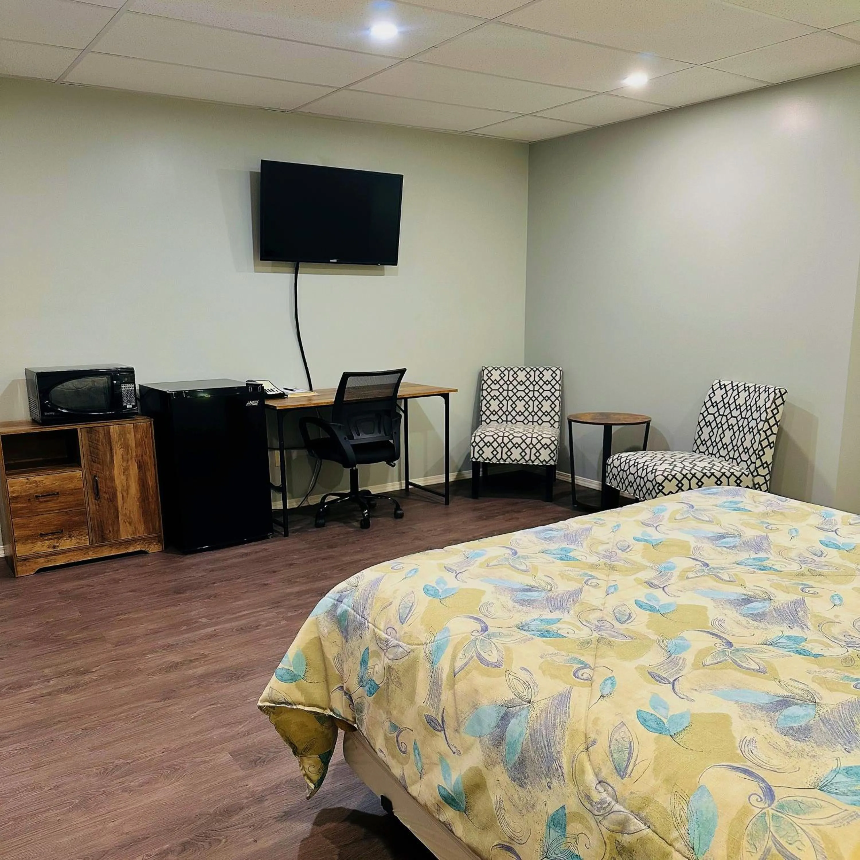 Bed in Capri Motor Inn