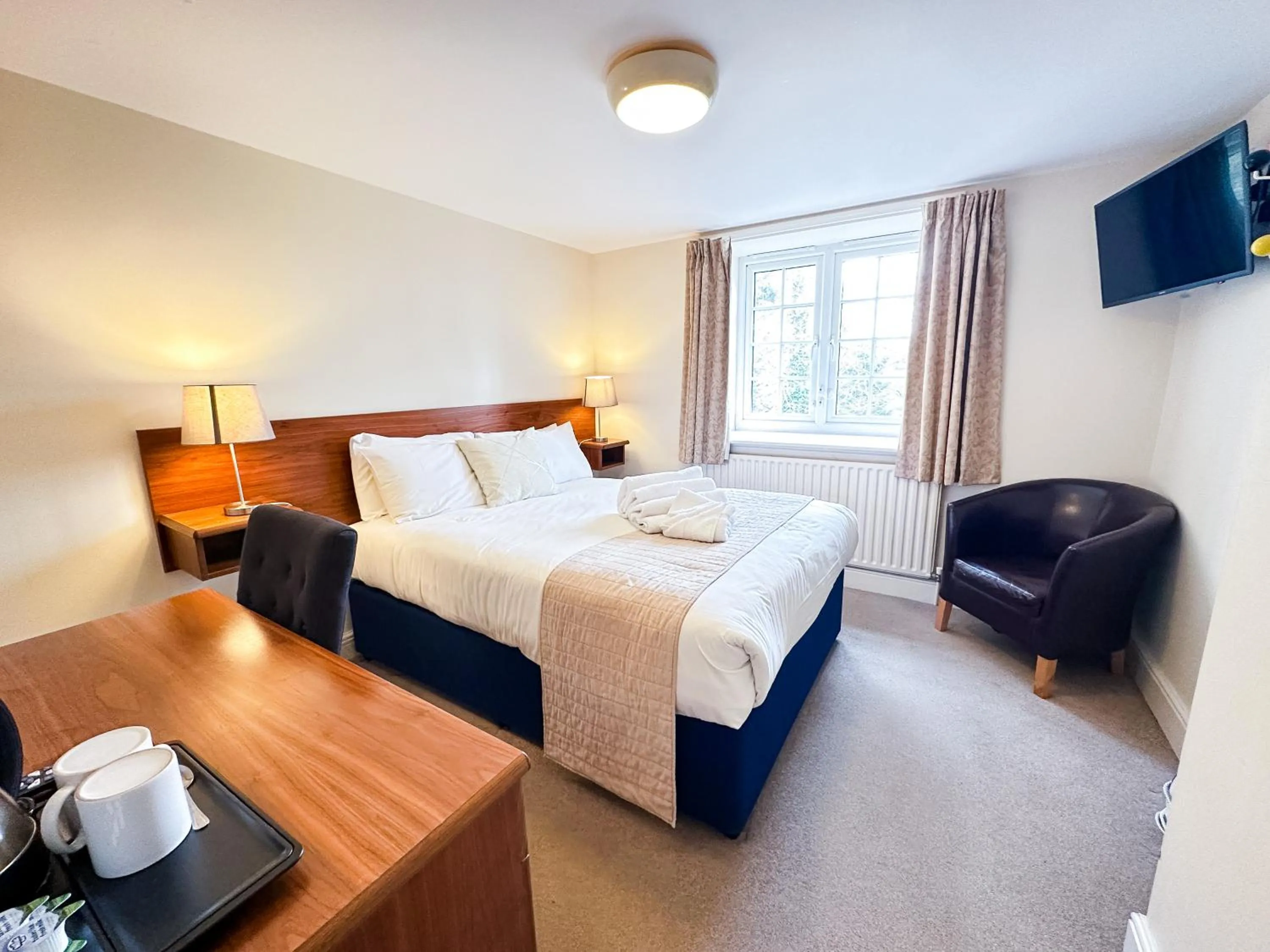 Bed in The Angel Hotel