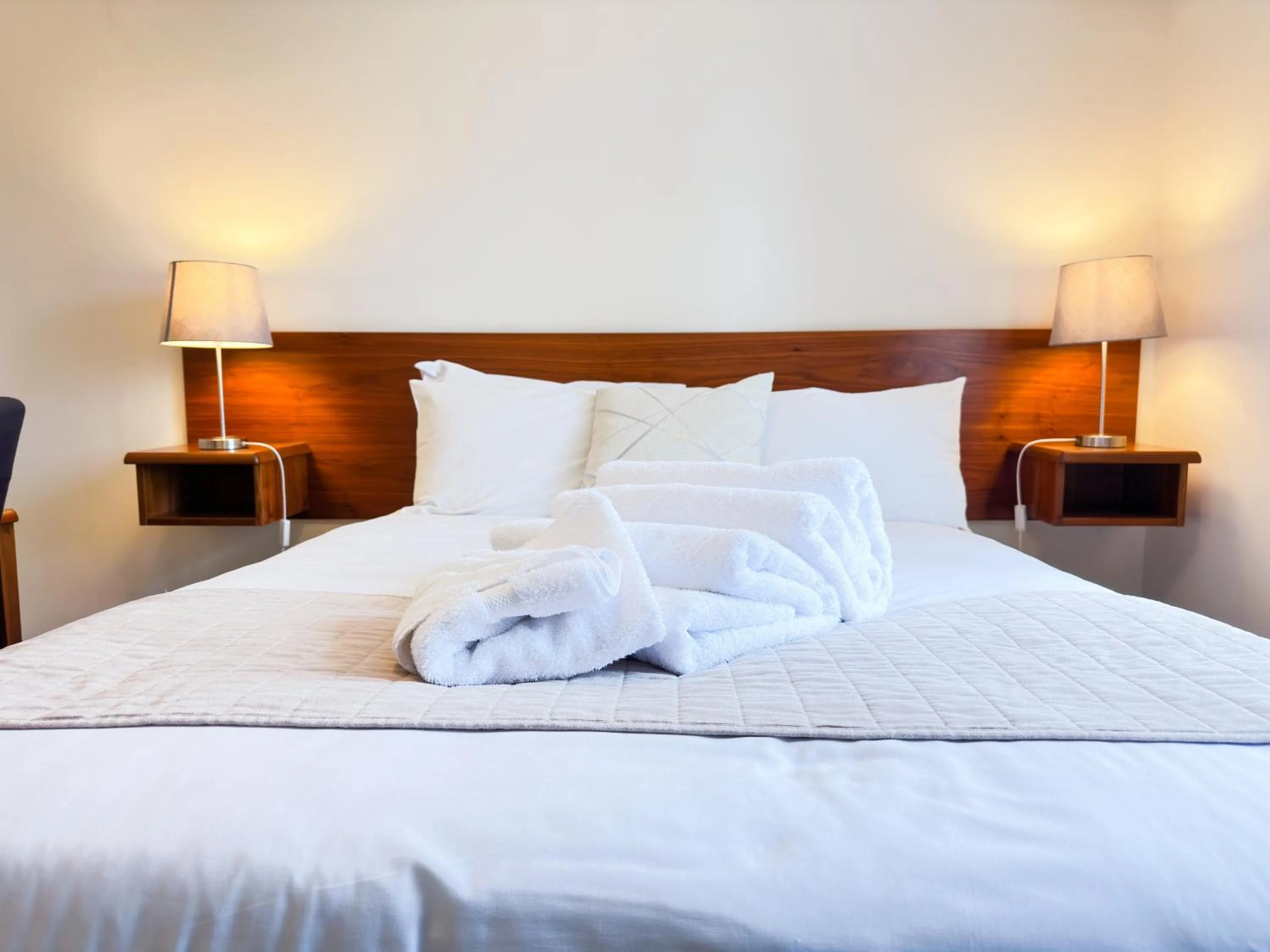 Bedroom, Bed in The Angel Hotel