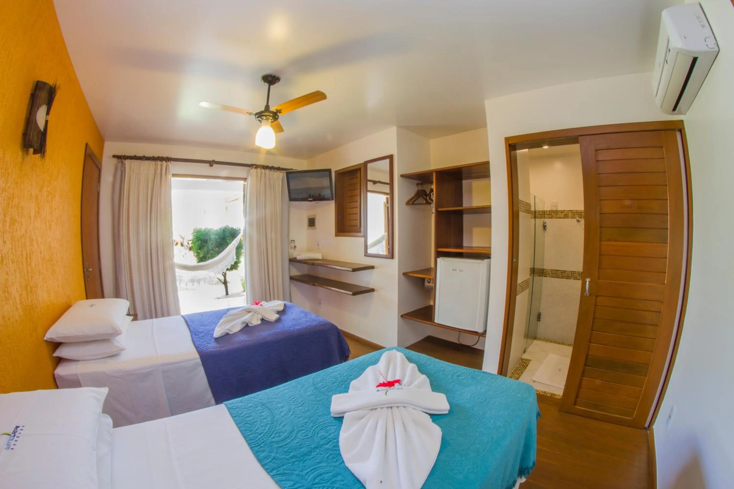 Photo of the whole room, Bed in Pousada Windjeri