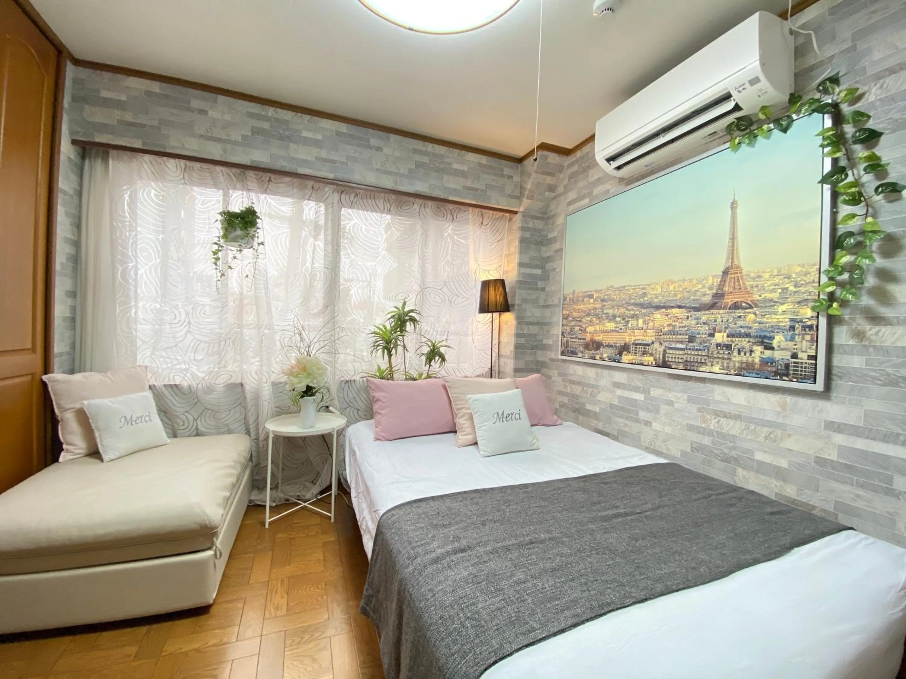 Bedroom, Bed in Hotel Orange House