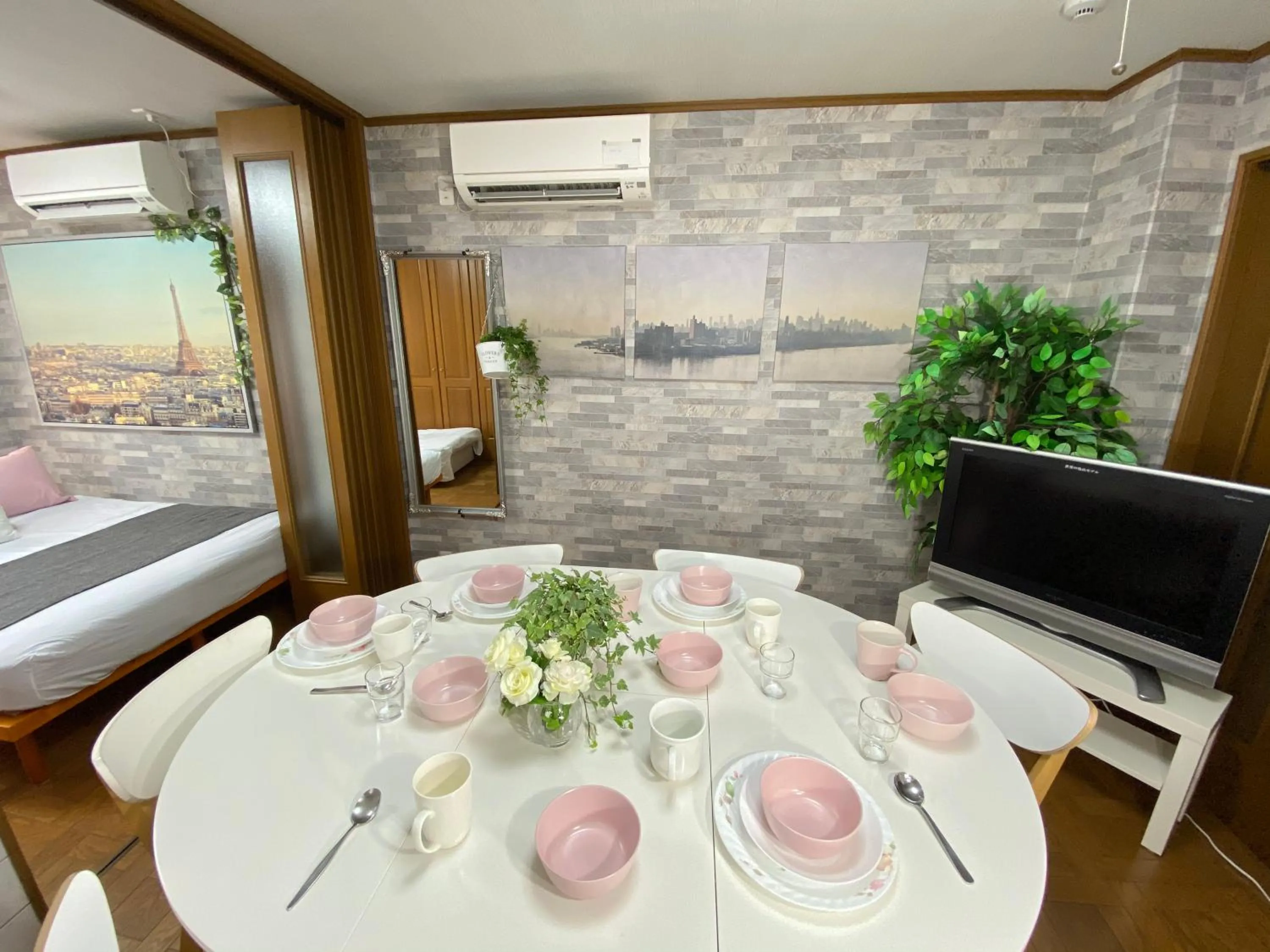 Dining area in Hotel Orange House