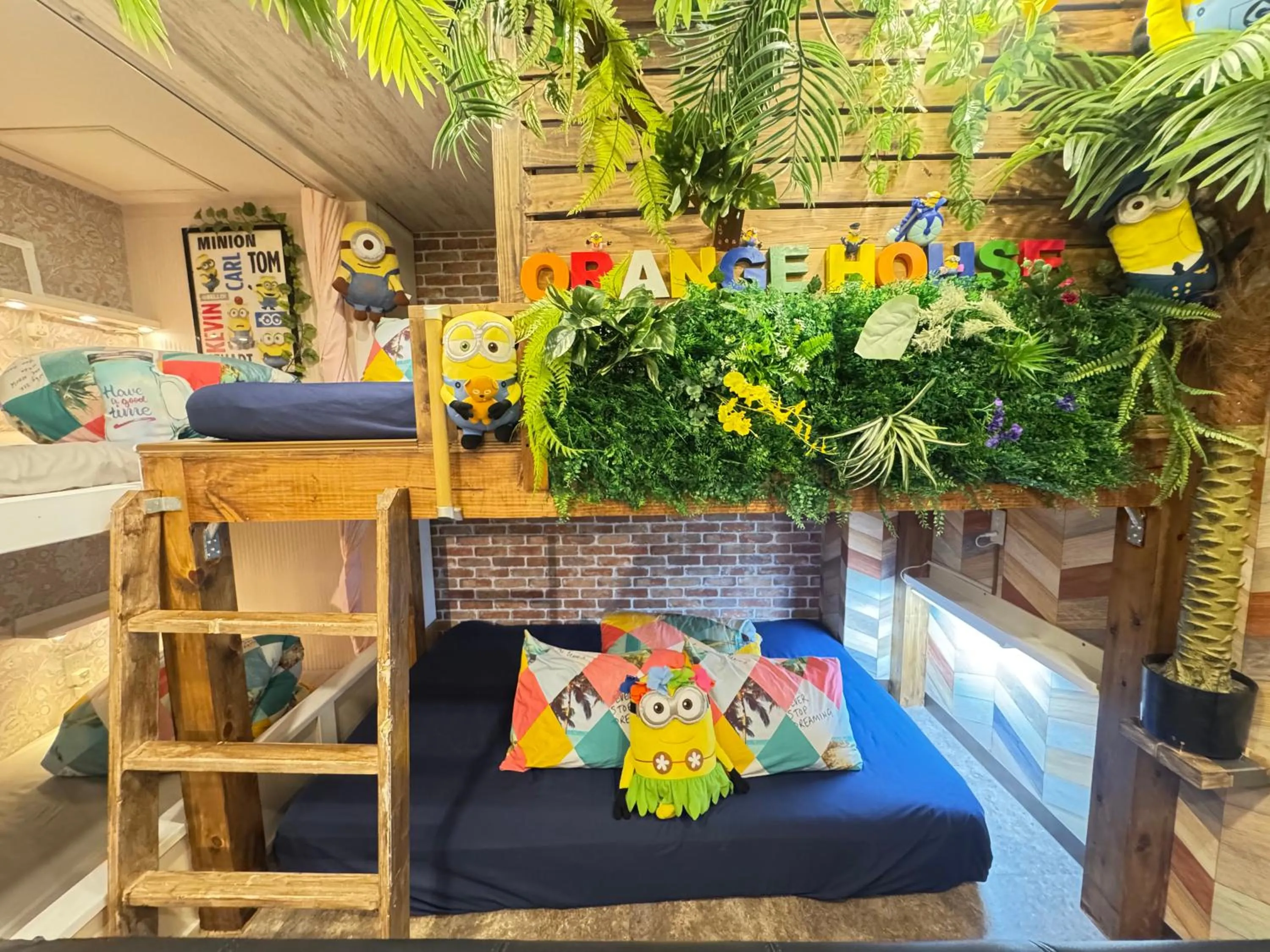 bunk bed in Hotel Orange House