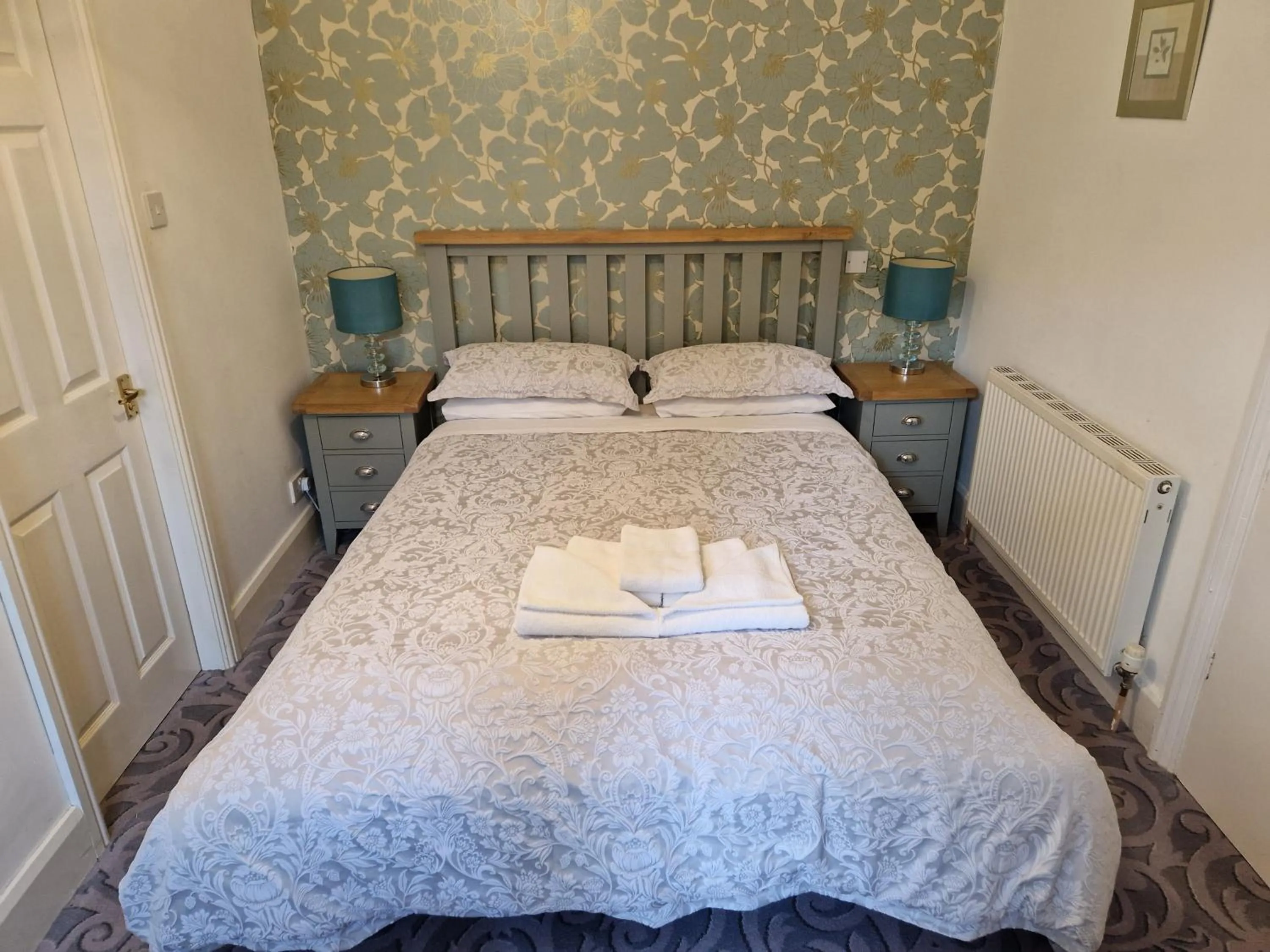 Bedroom, Bed in Landing Cottage Guest House