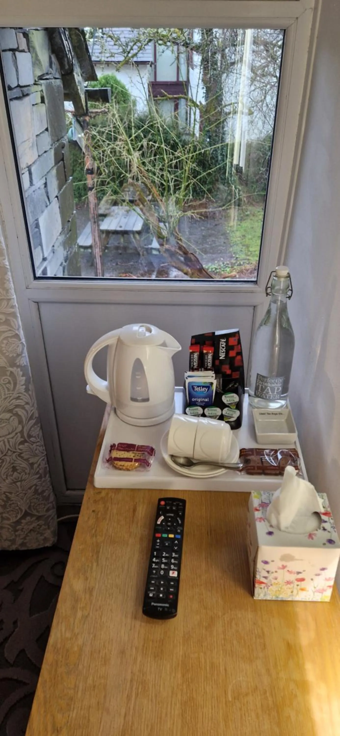 Coffee/tea facilities in Landing Cottage Guest House