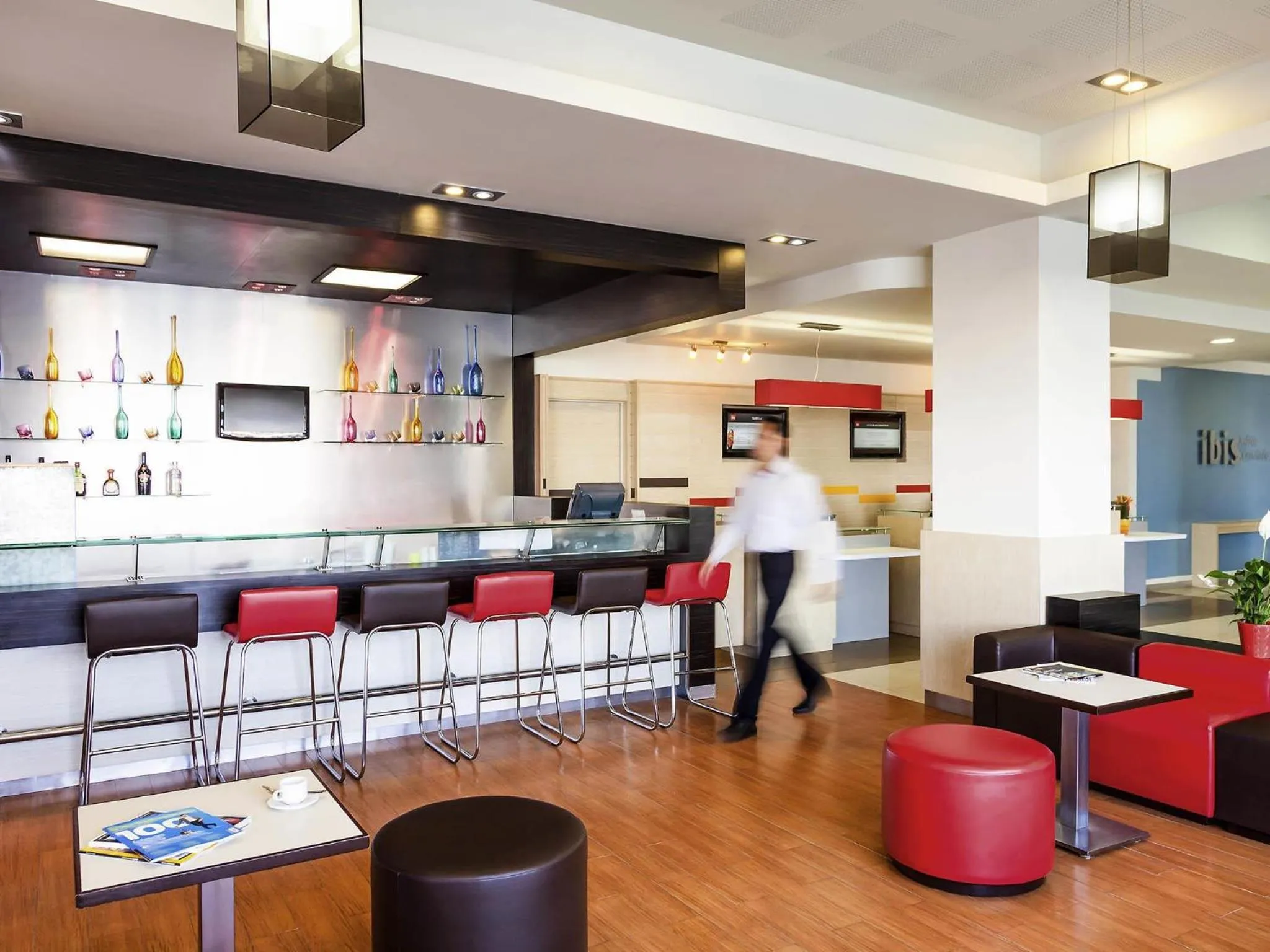 Lounge or bar in Ibis Juarez Consulado