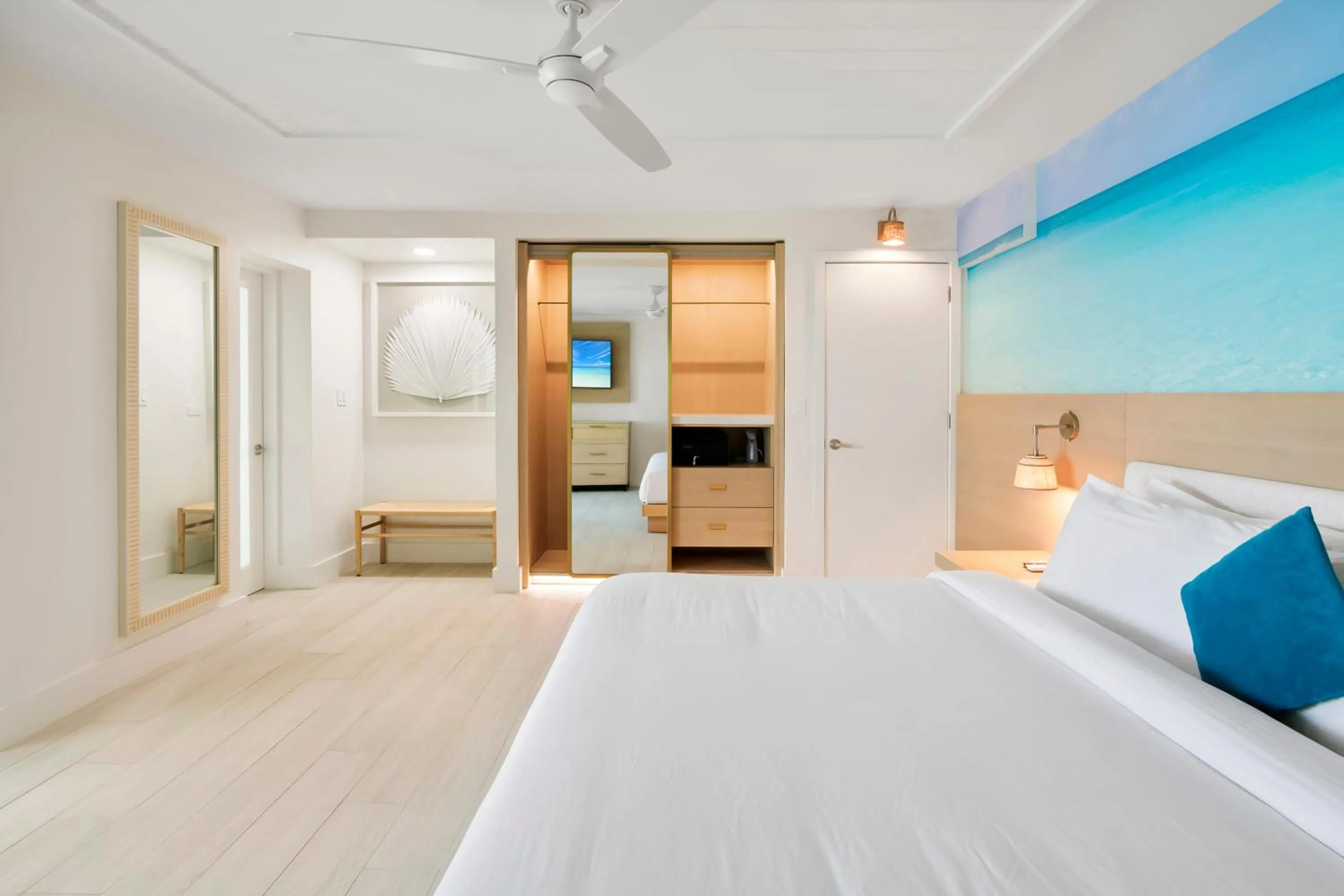 Bed in Peace and Plenty Resort