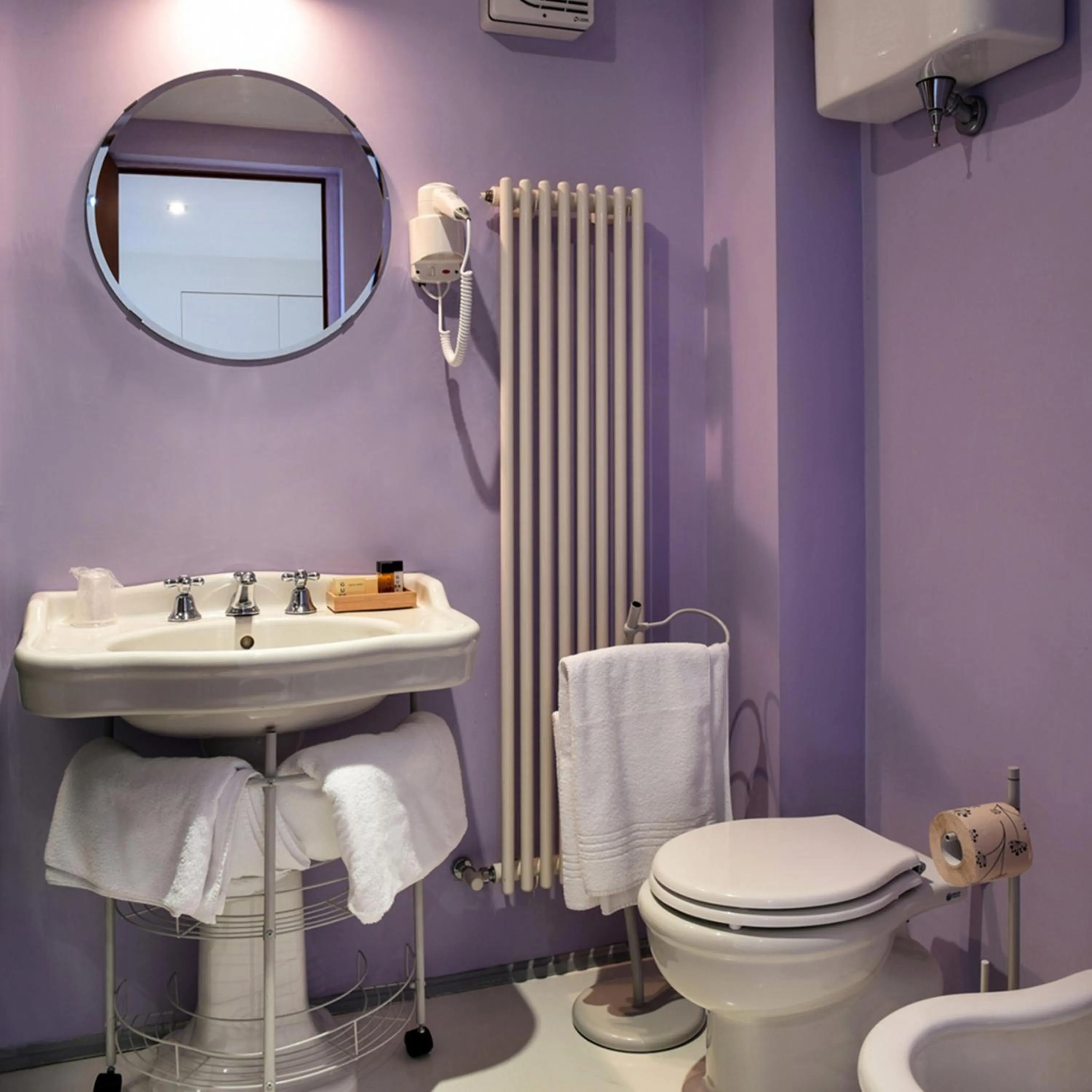 Toilet in Hotel Villaggio Le Stelline