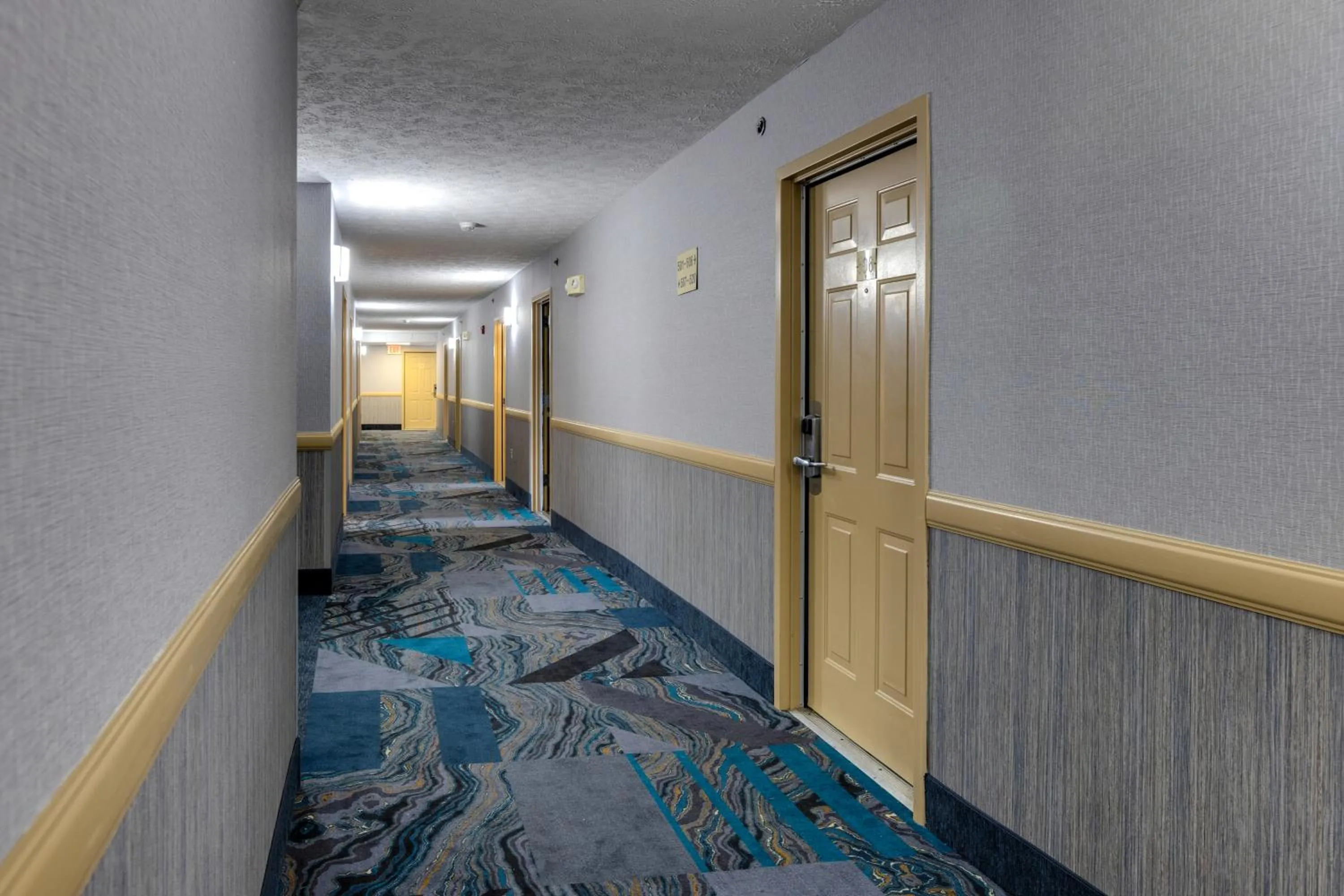 Property building in Park Grove Inn