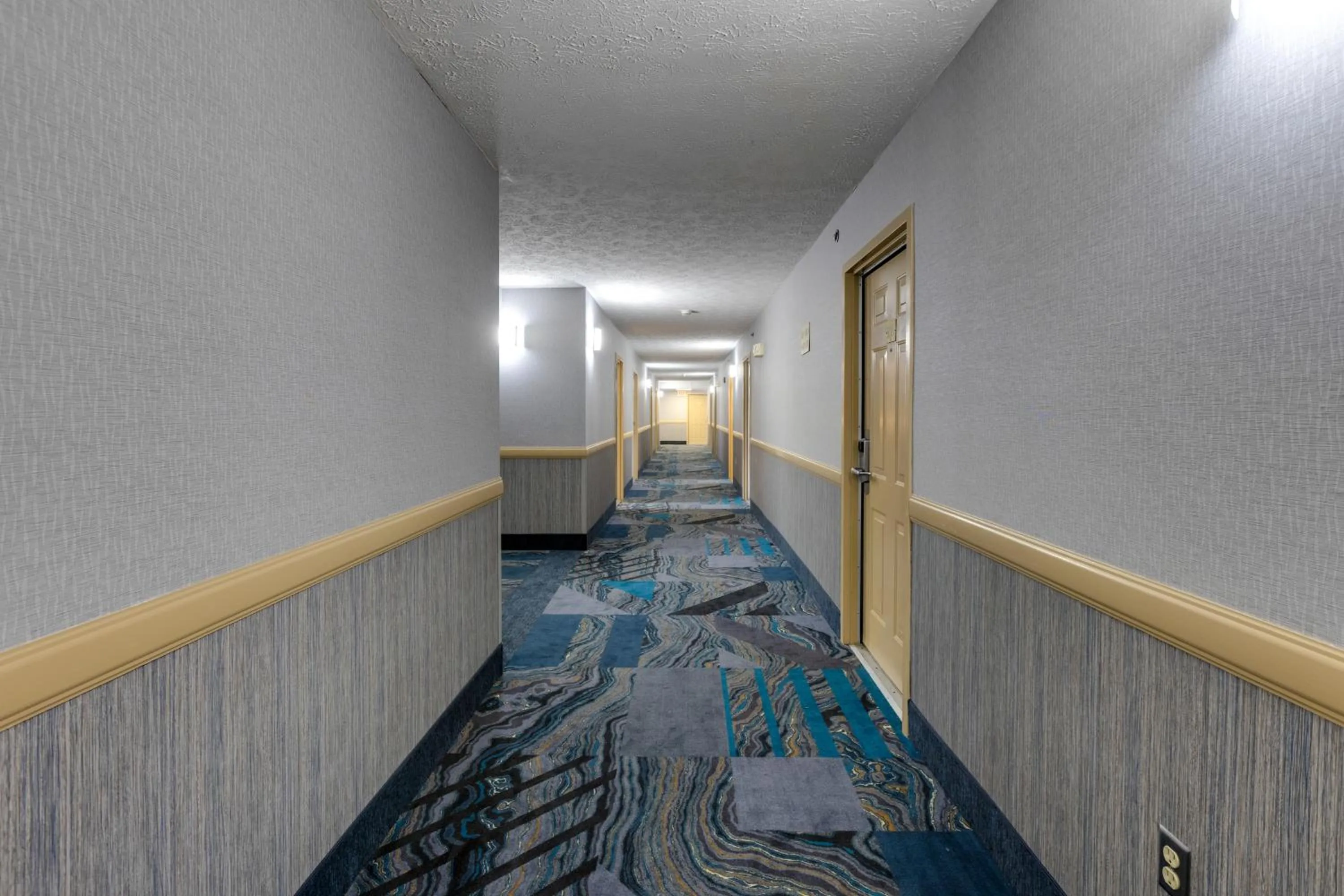 Property building in Park Grove Inn