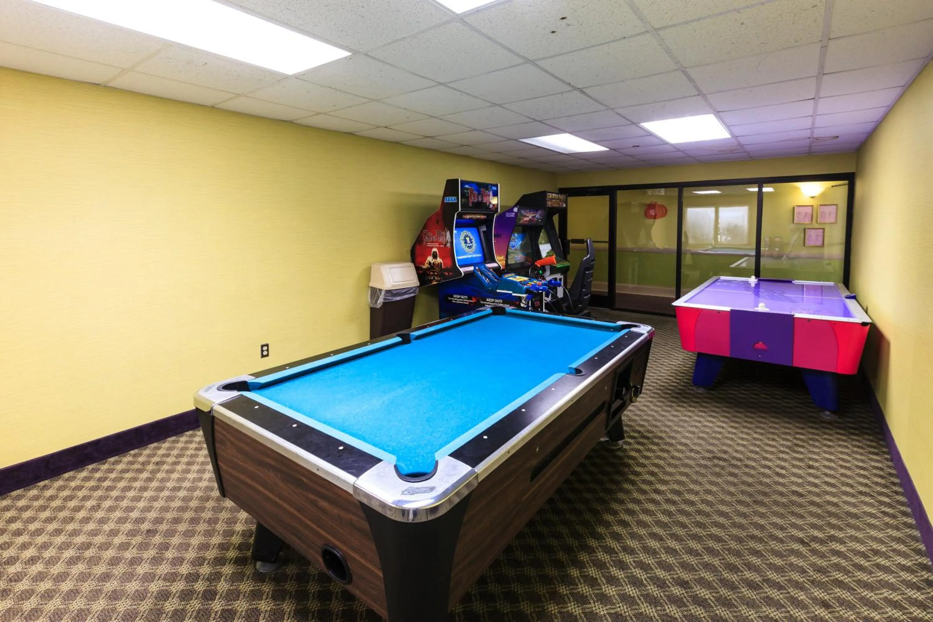 Game Room in Park Grove Inn