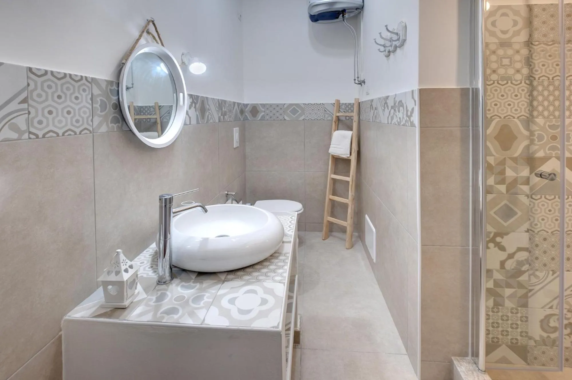 Bathroom in BUTTERFLY B&B