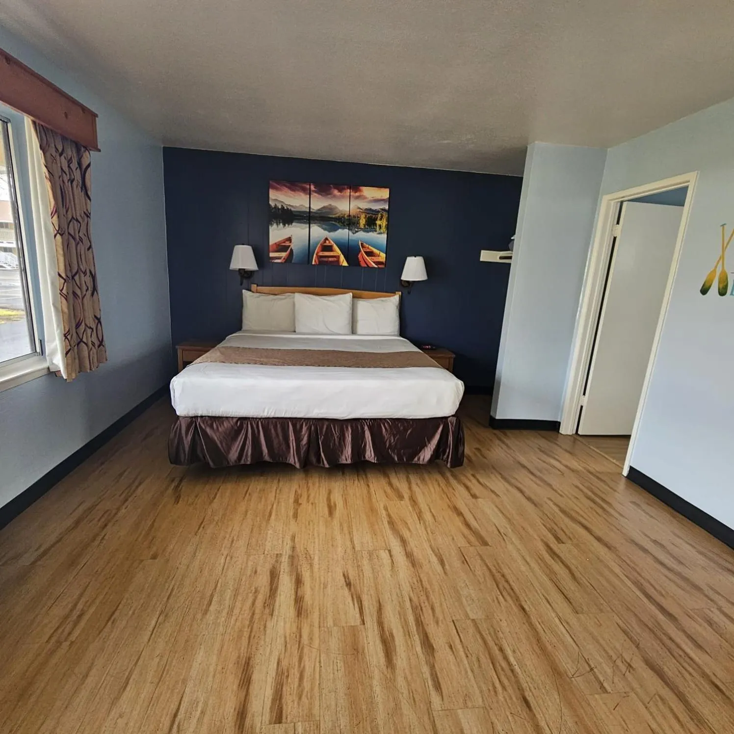 Bed in Skylark Shores Resort