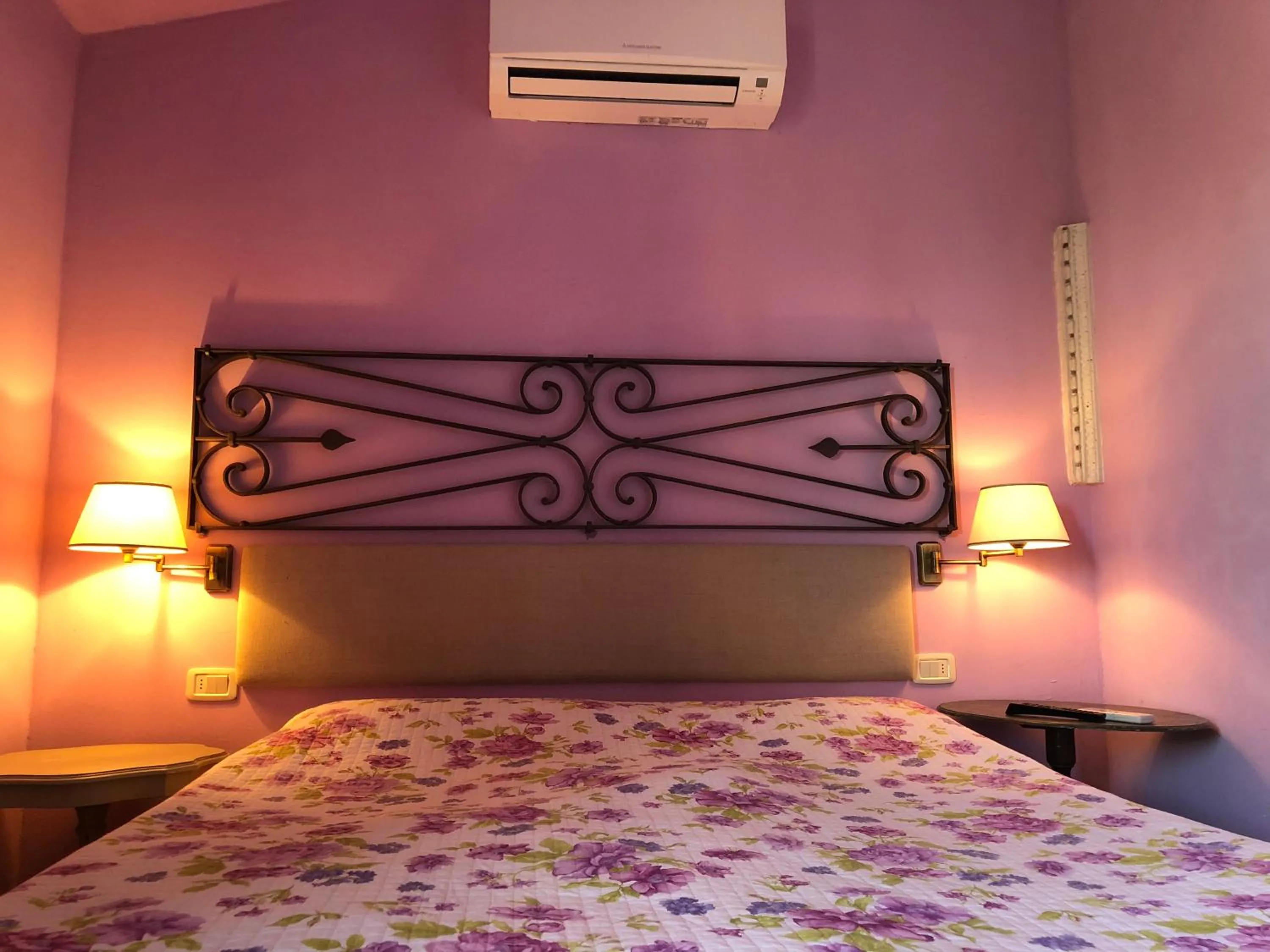 Bed in La Locanda della Vecchia Hosteria