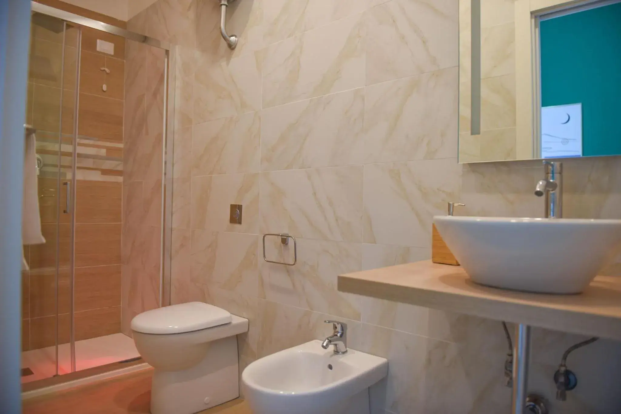 Deluxe Double Room with Balcony in Napoli Central Gate Deluxe Double Room with Balcony in Napoli Central Gate