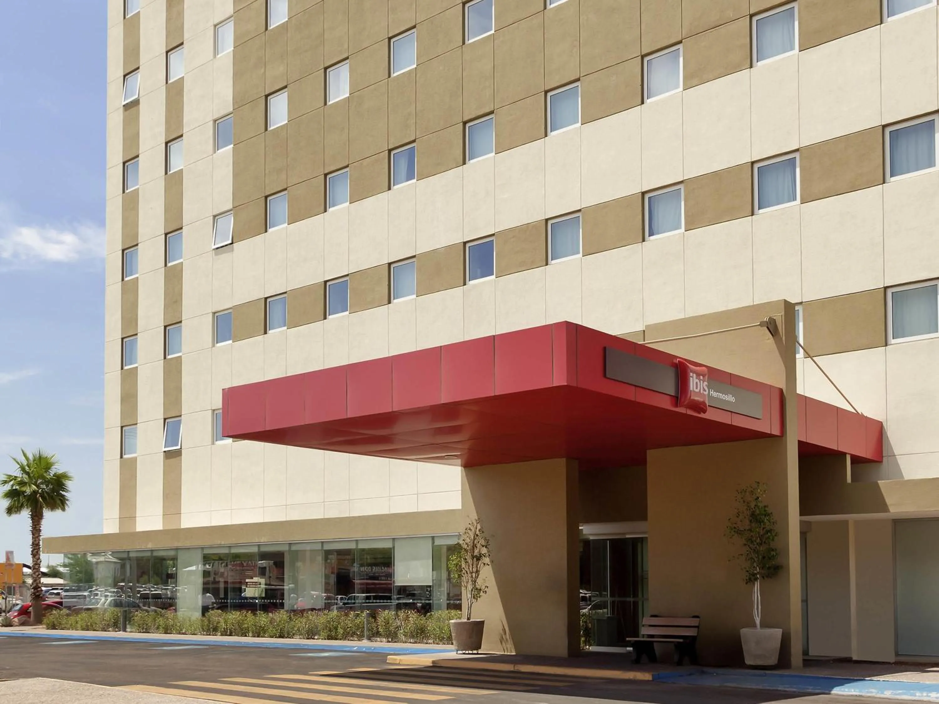 Property building in Ibis Hermosillo