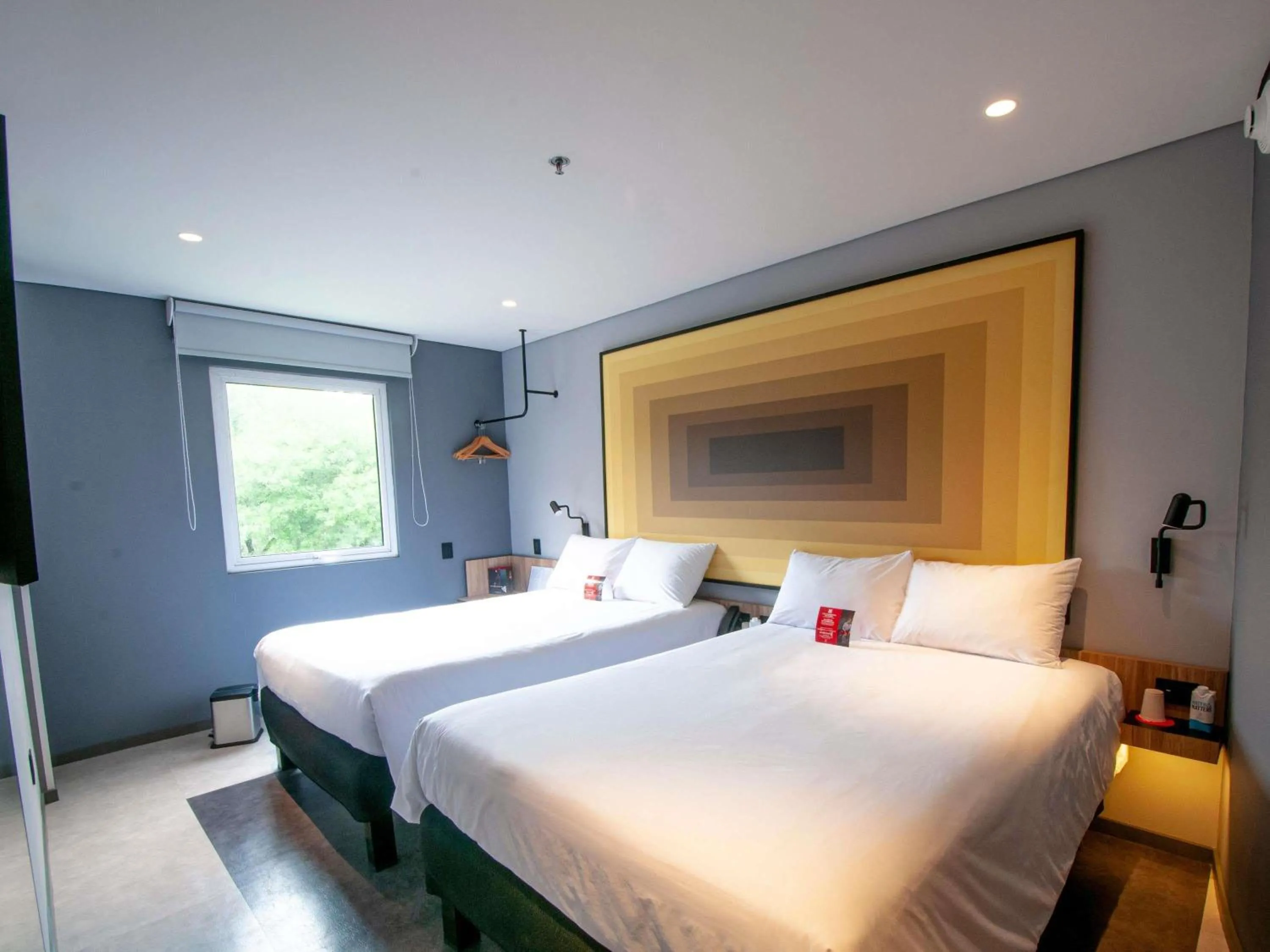 Bedroom, Bed in Ibis Monterrey Aeropuerto