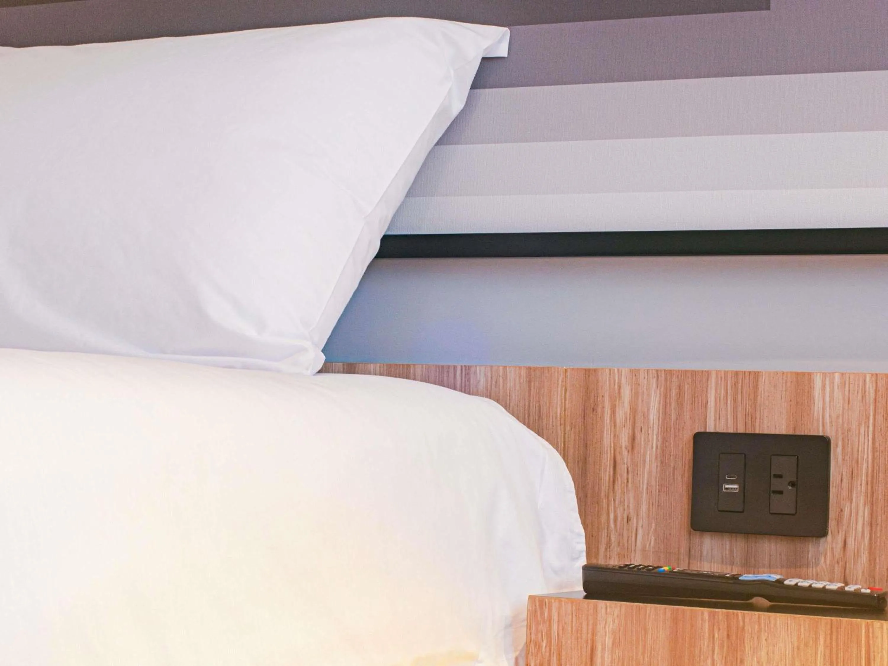 Bedroom, Bed in Ibis Monterrey Aeropuerto