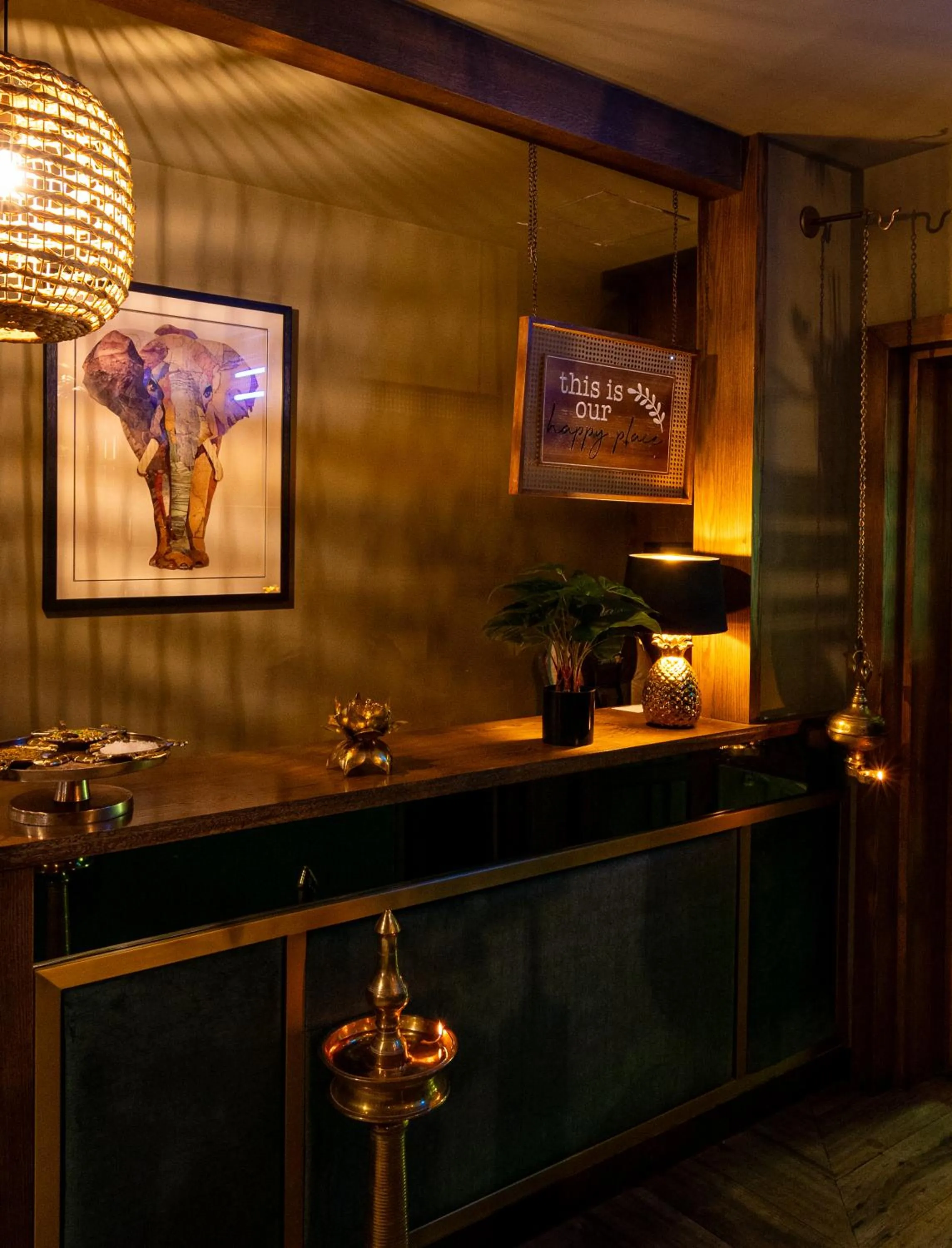 Nightclub / DJ in President Hotel