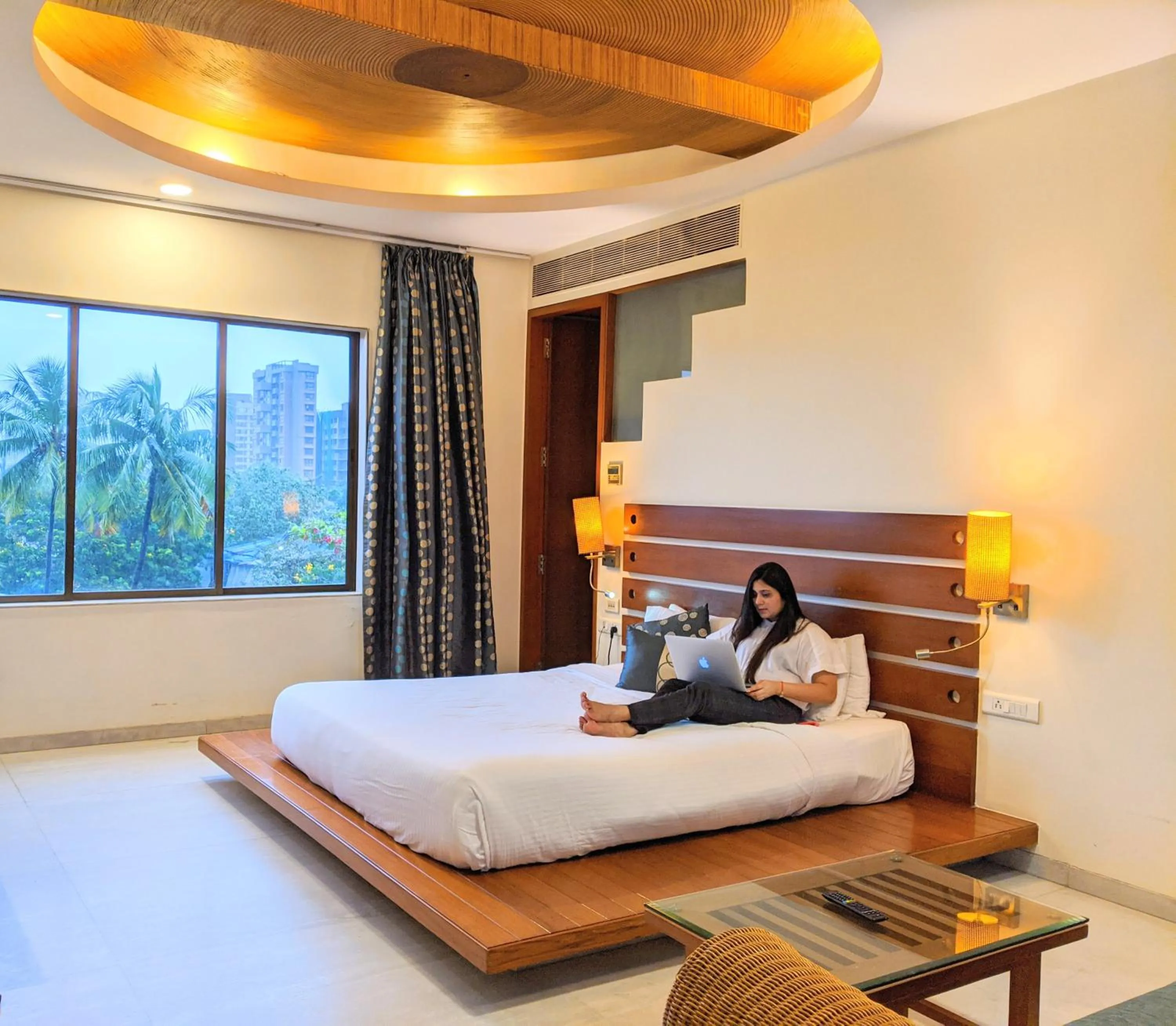 People, Bed in Hotel Jewel of Chembur